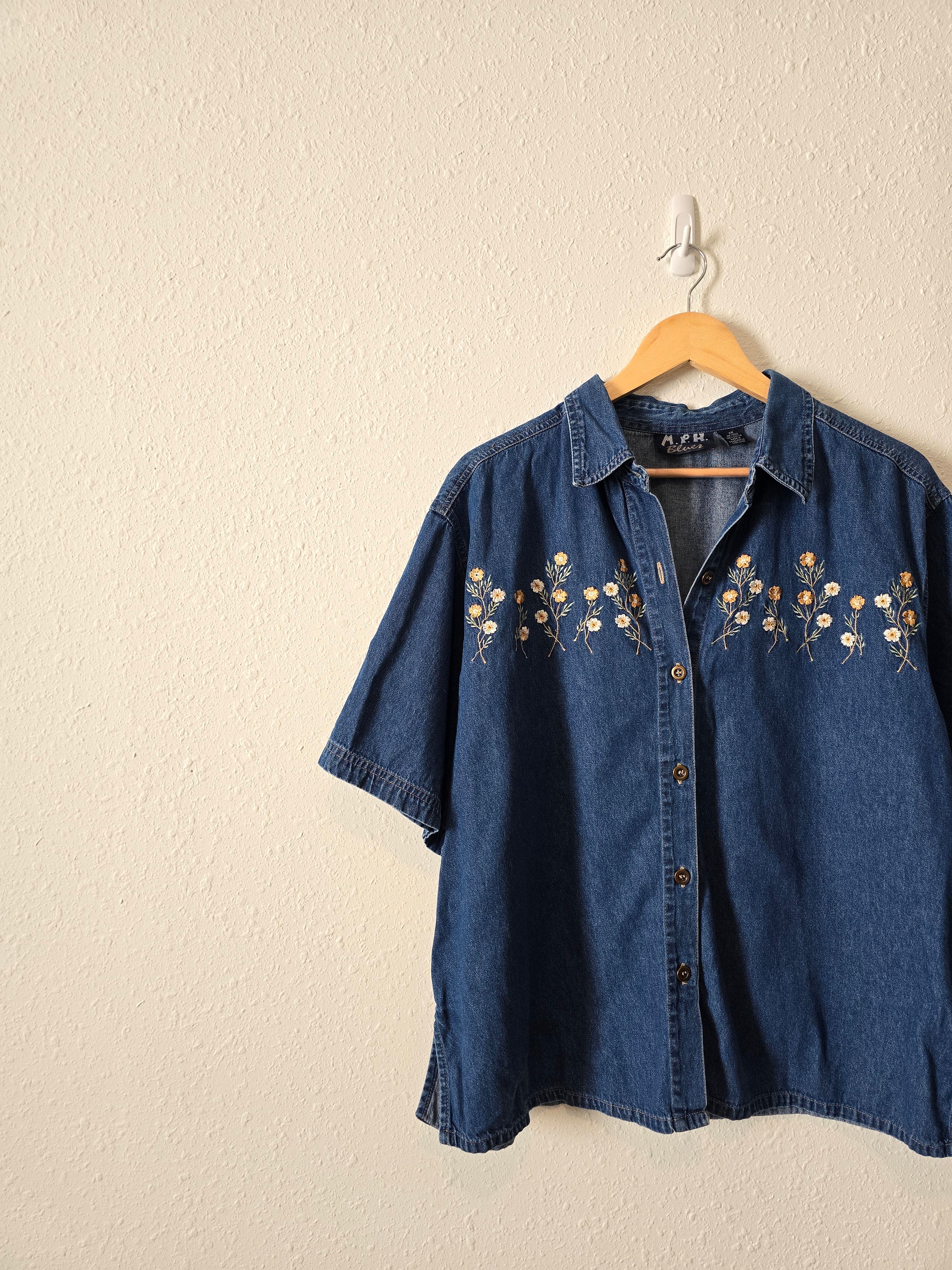 Vintage Floral Embroidered Button Up (2X)
