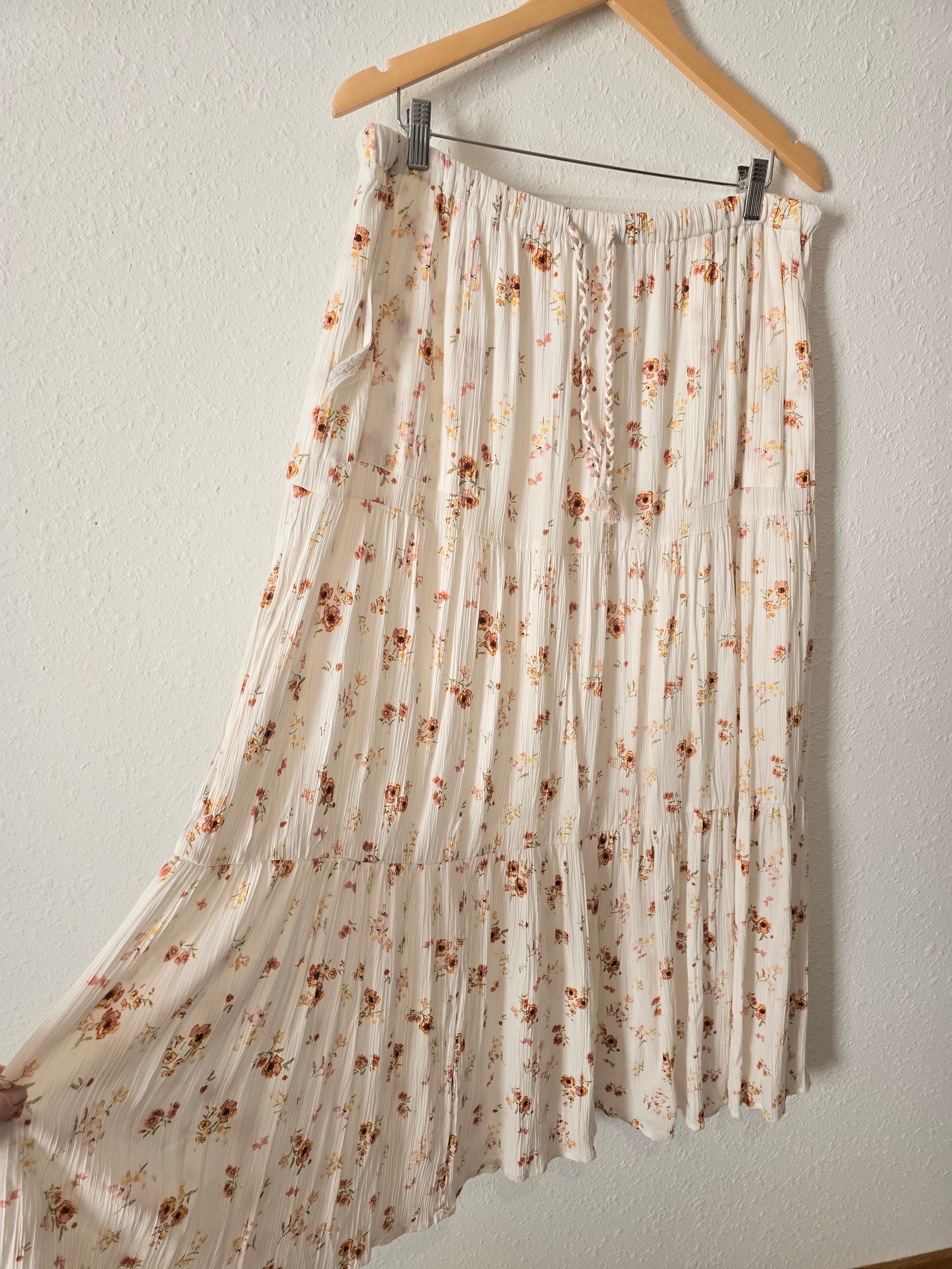 Colorful Floral Maxi Skirt (XL)