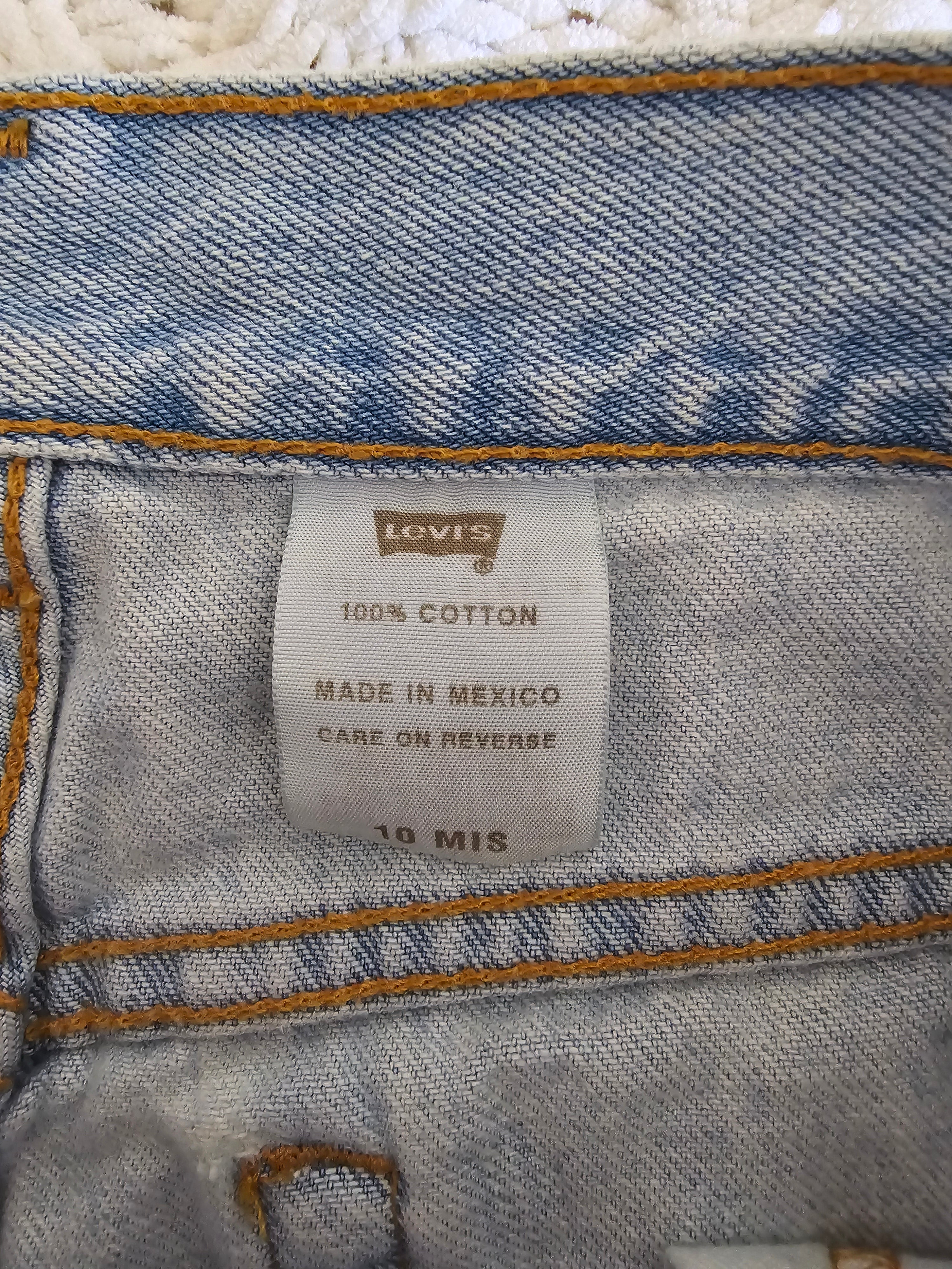 Vintage Levi's Denim Shorts (10)