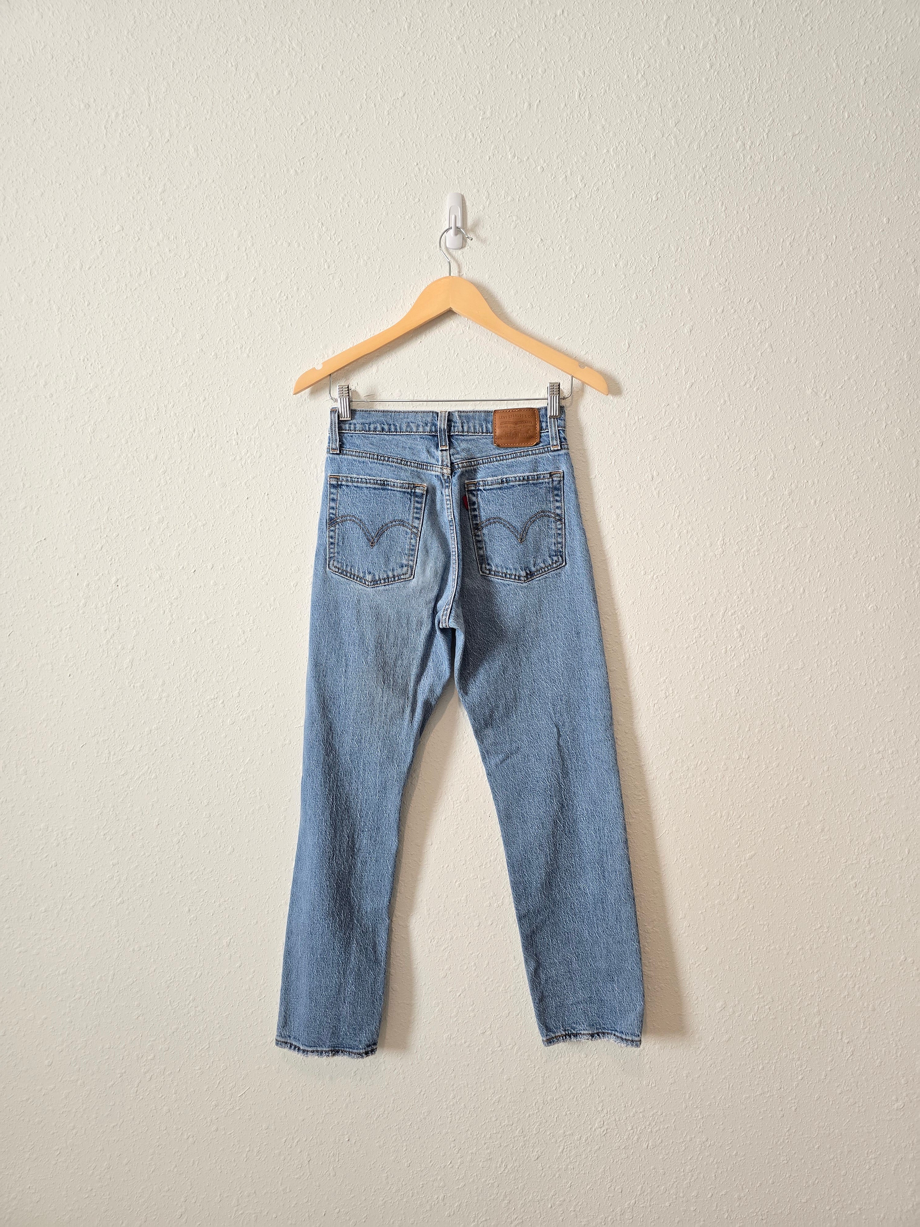Levi's Wedgie Straight Jeans (25)