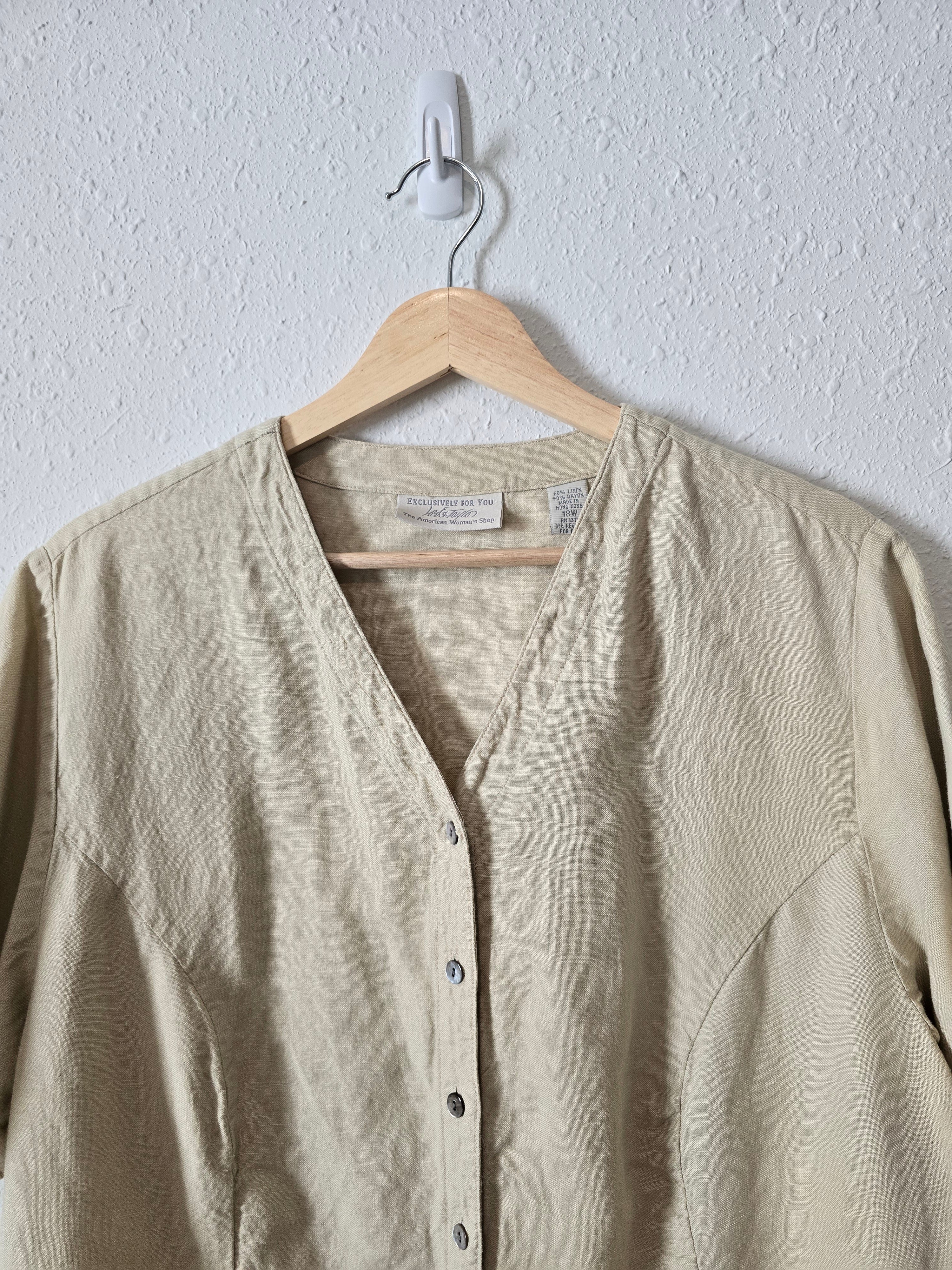 Vintage Sand Linen Button Up (18W)