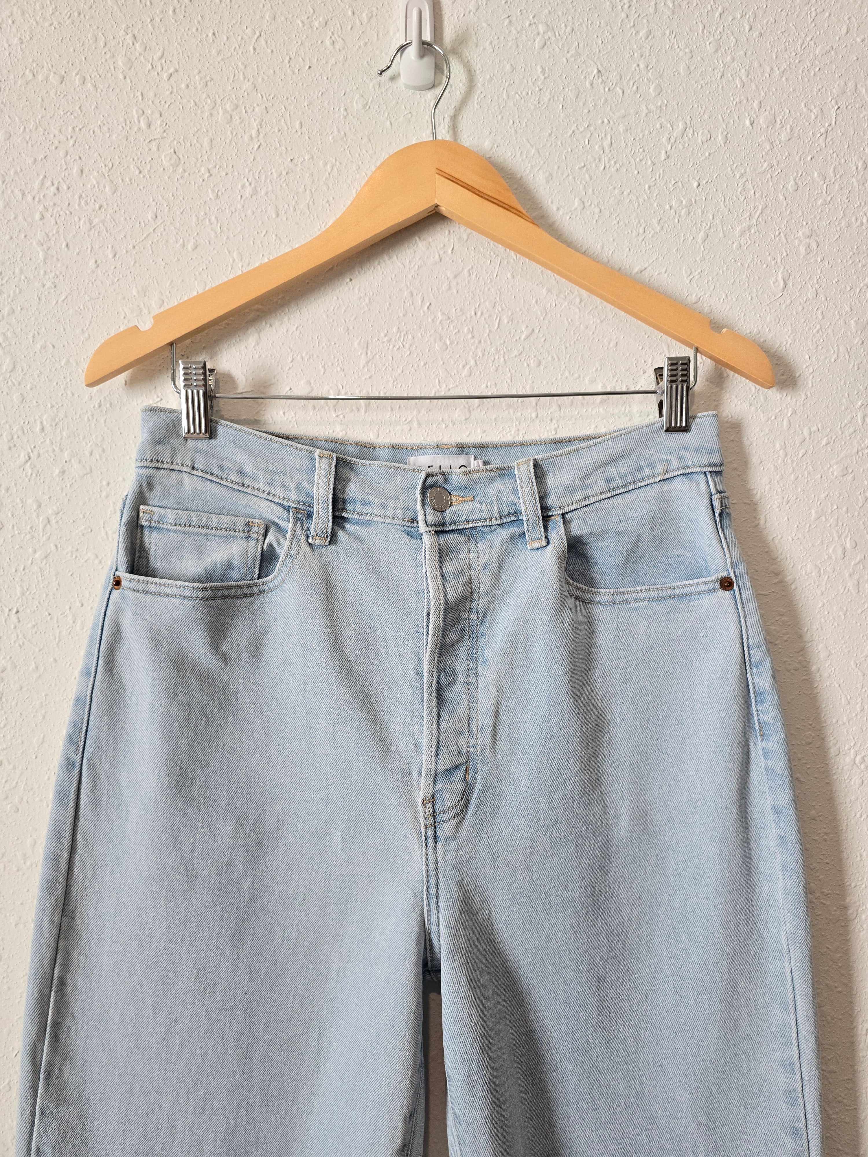 Light Wash Relaxed Straight Jeans (29)