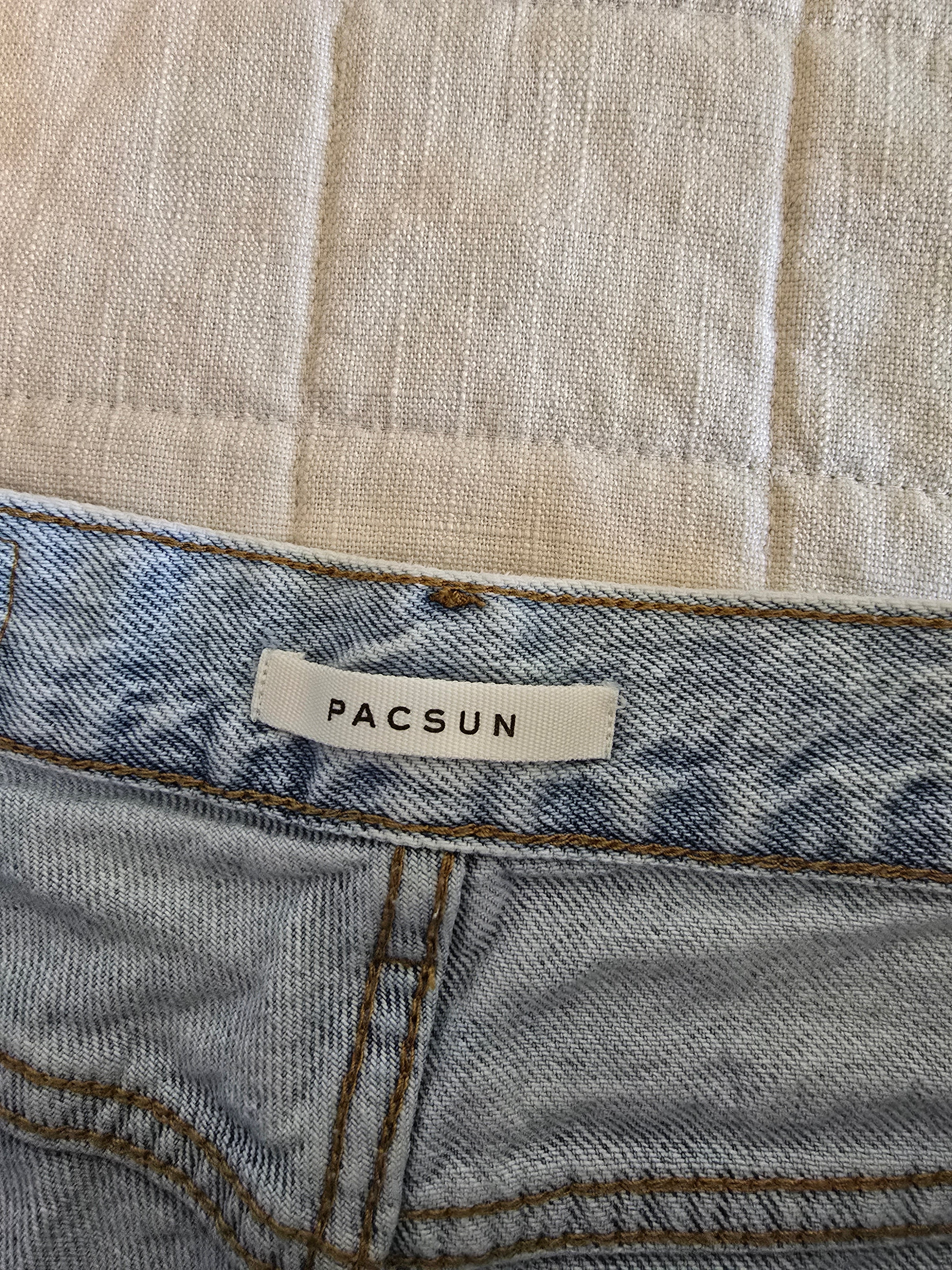 Light Wash Straight Jeans (27)