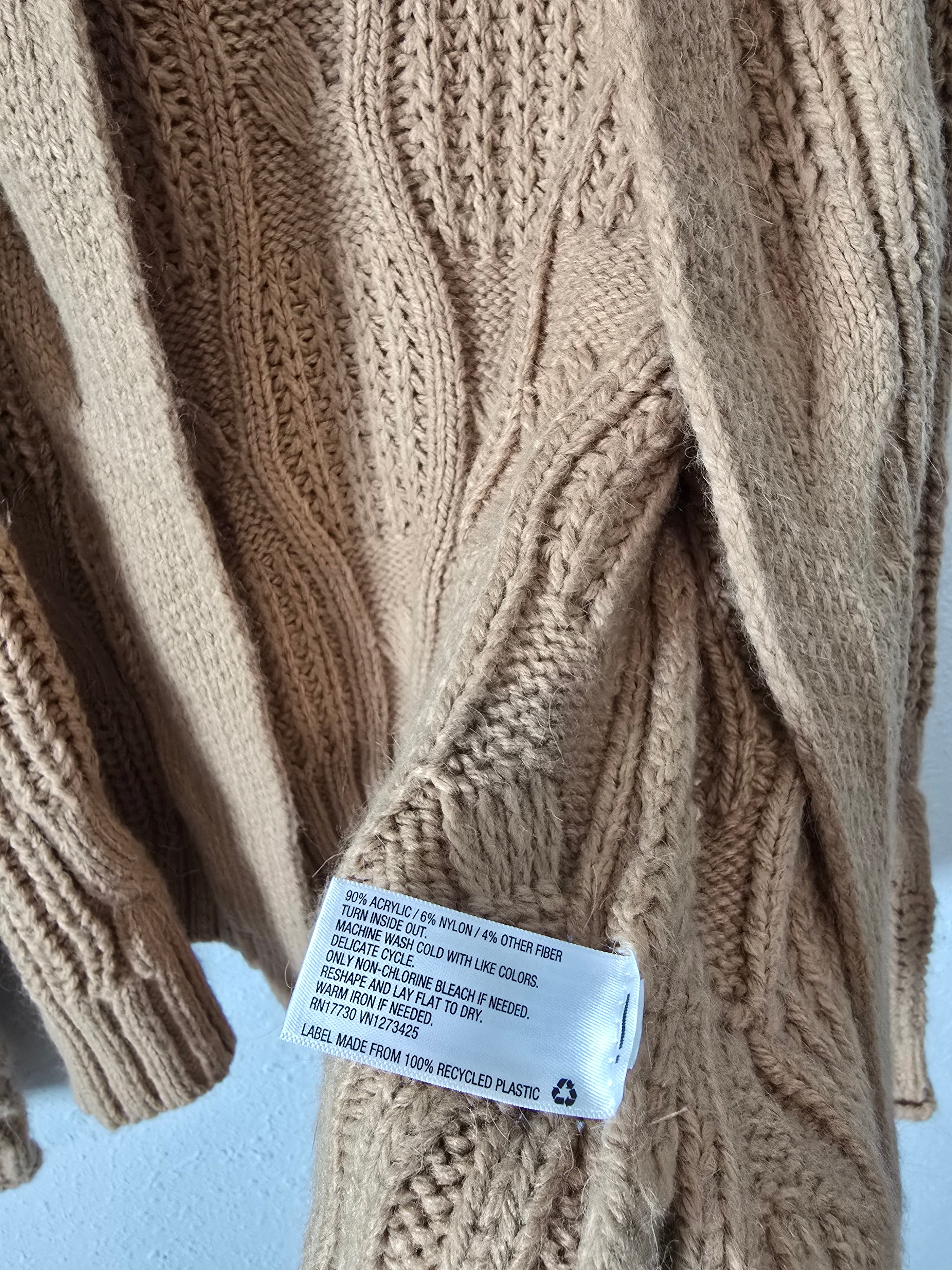 Collared Cable Knit Cardigan (XXL)
