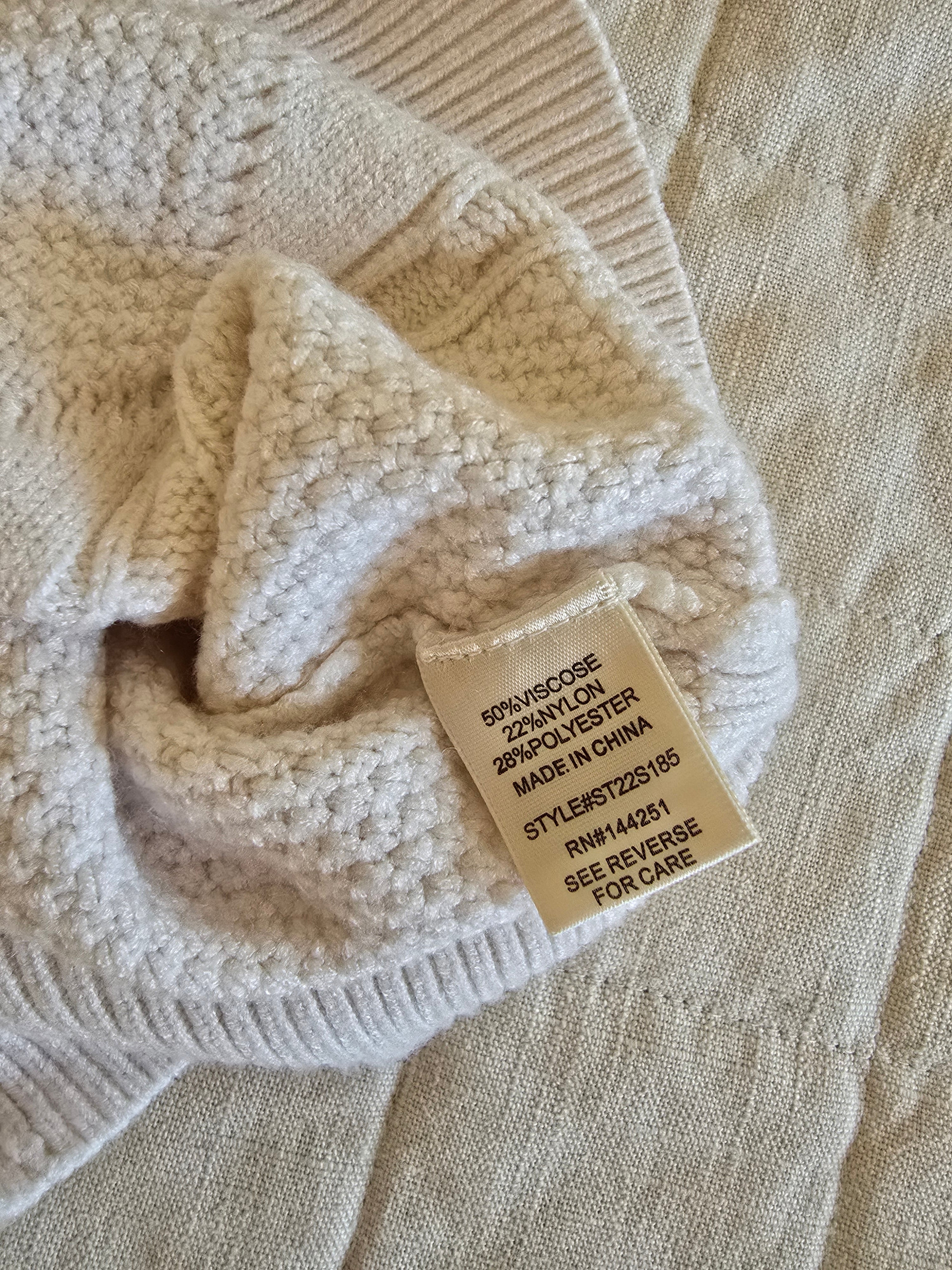 Cable Knit Sweater Vest (M)