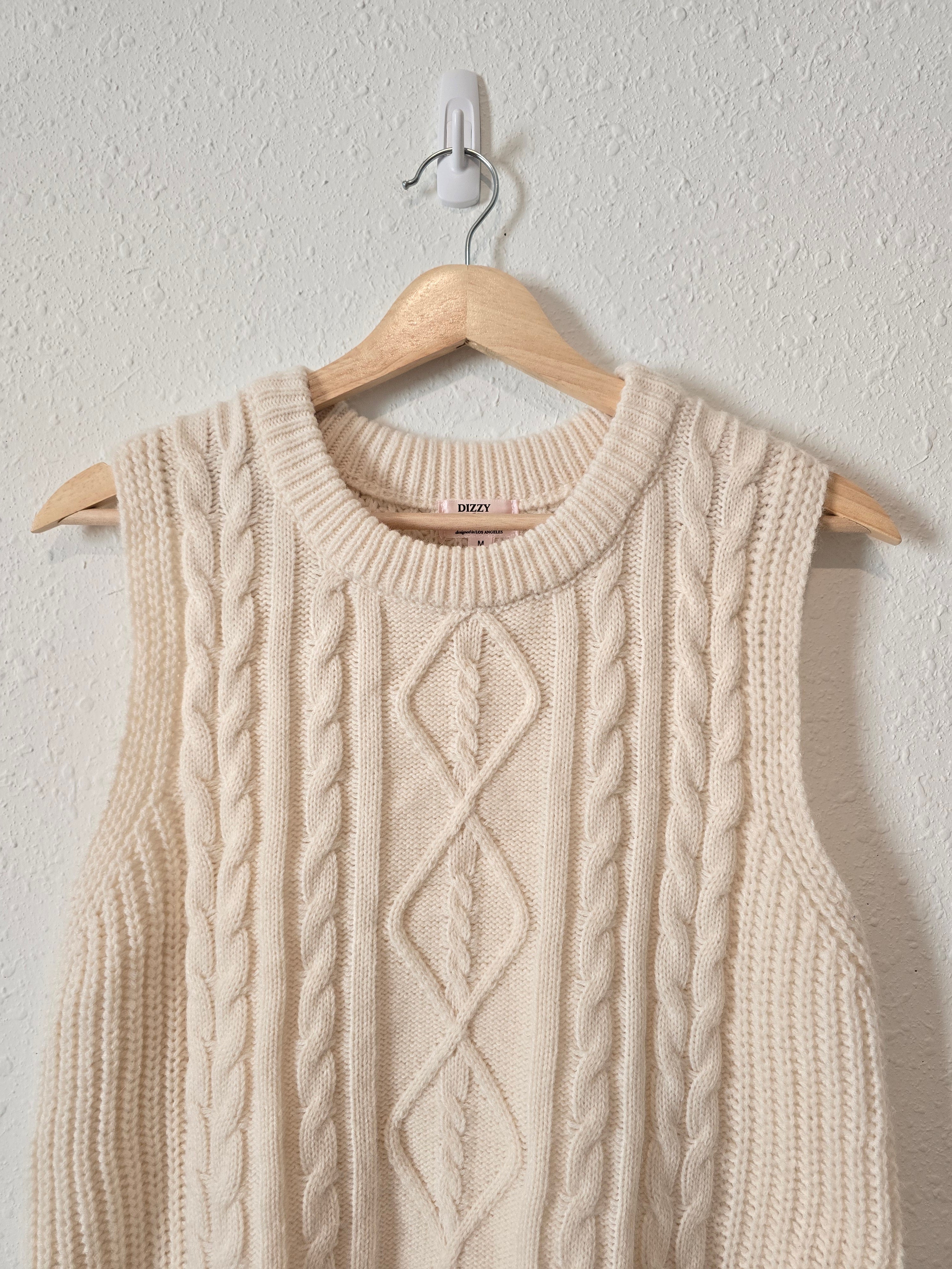 Cable Knit Sweater Vest (M)