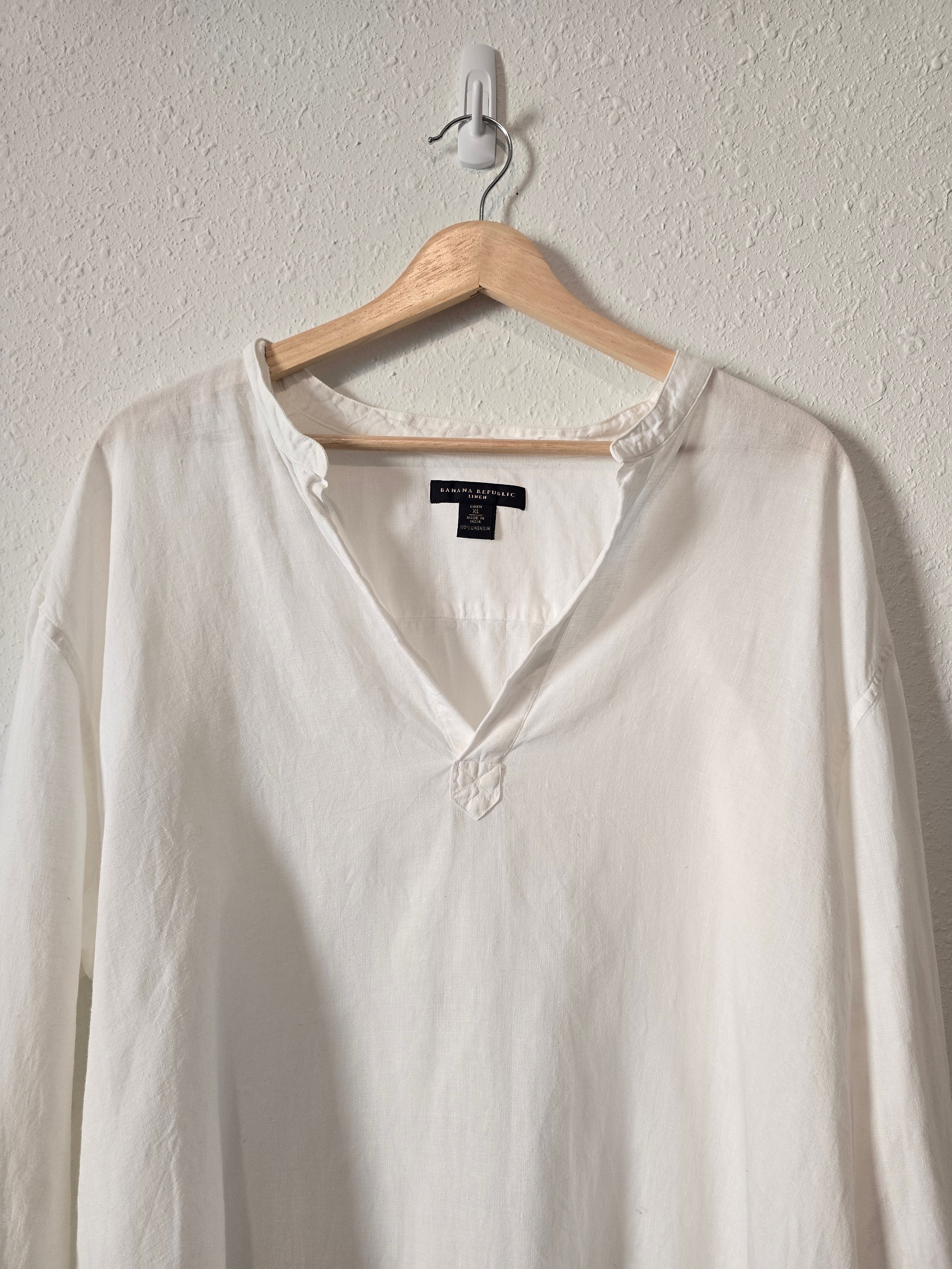 Banana Republic Linen V Neck Top (XL)