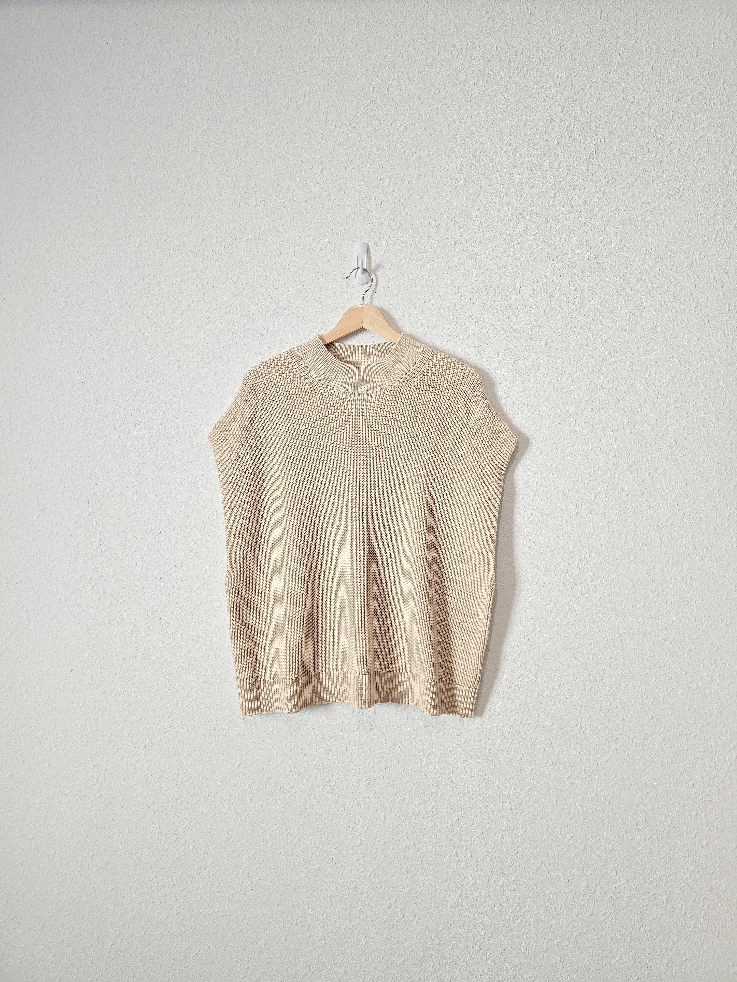 Oatmeal Sweater Vest (L)