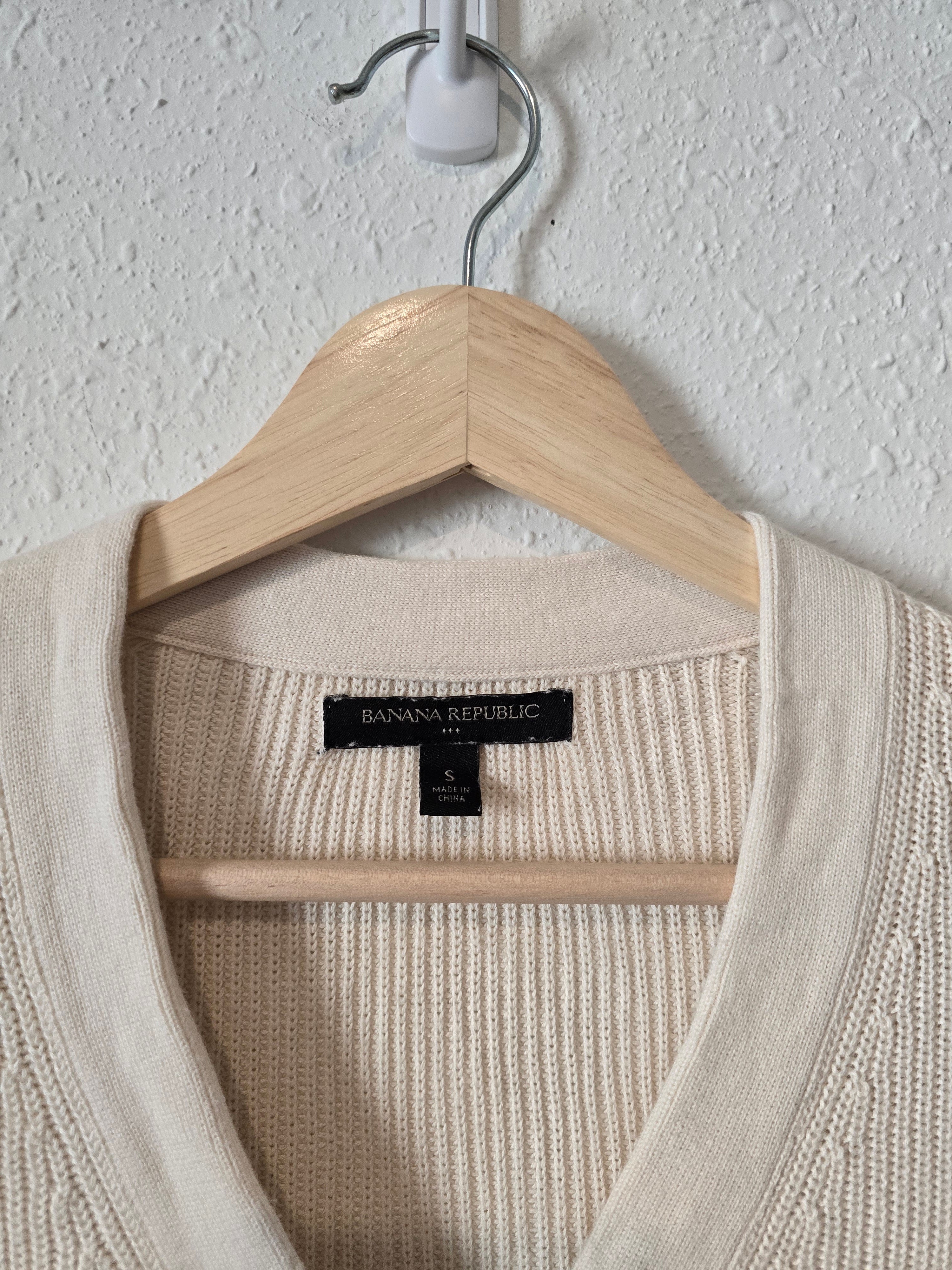 Banana Republic Henley Sweater (S)