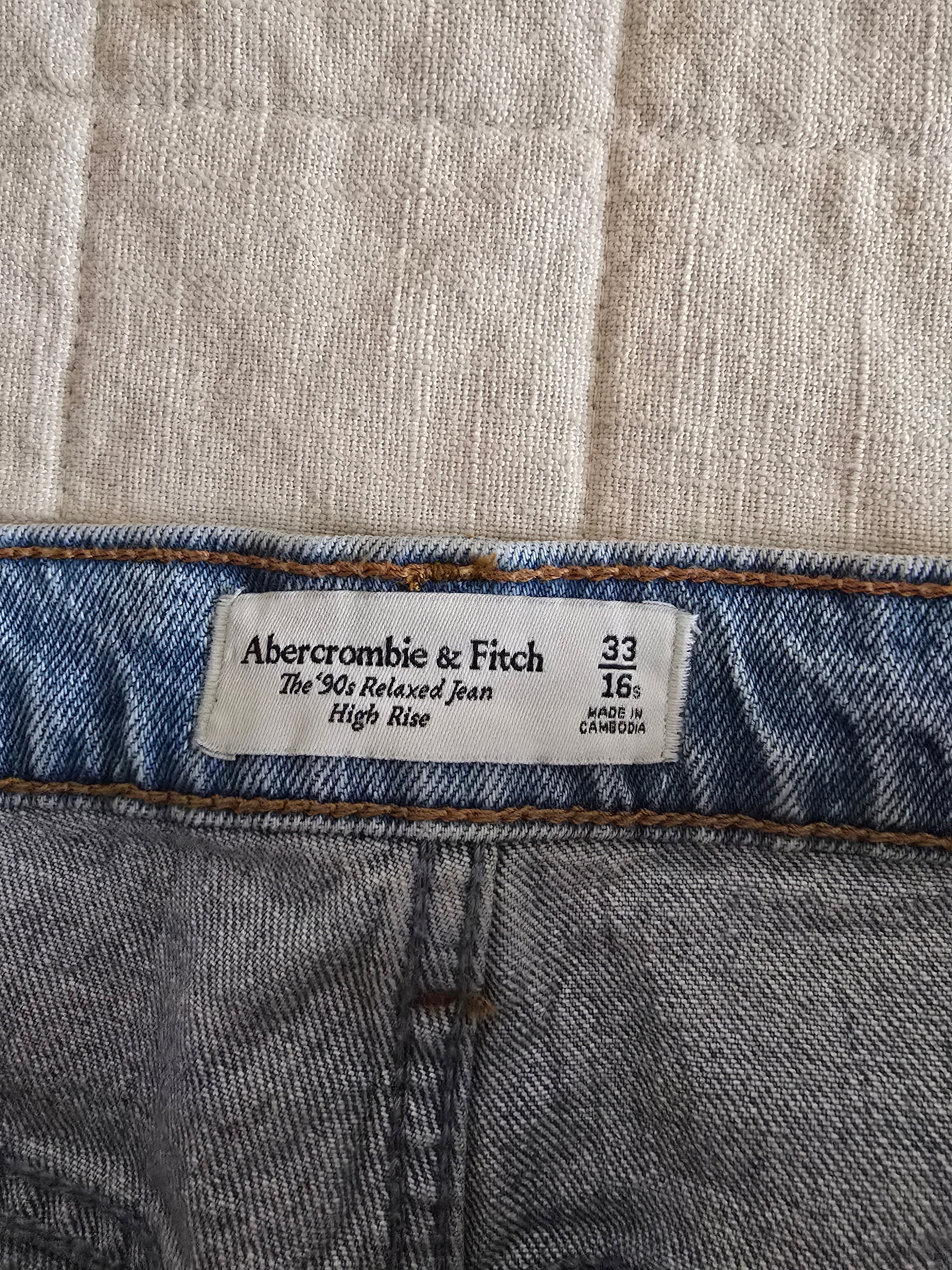 NEW Abercrombie 90s Relaxed Jeans (33/16s)