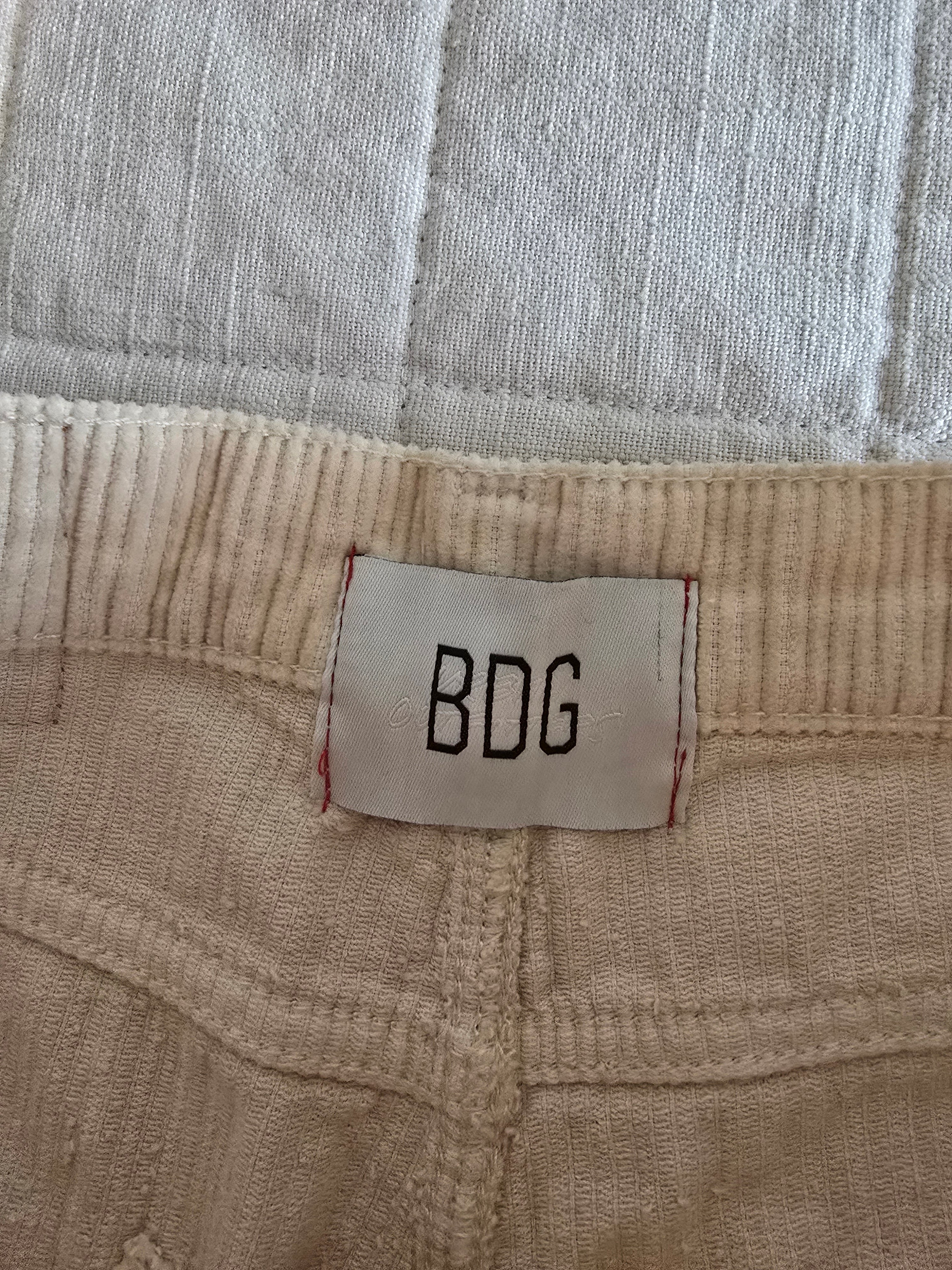 BDG Wide Leg Cord Jeans (28)