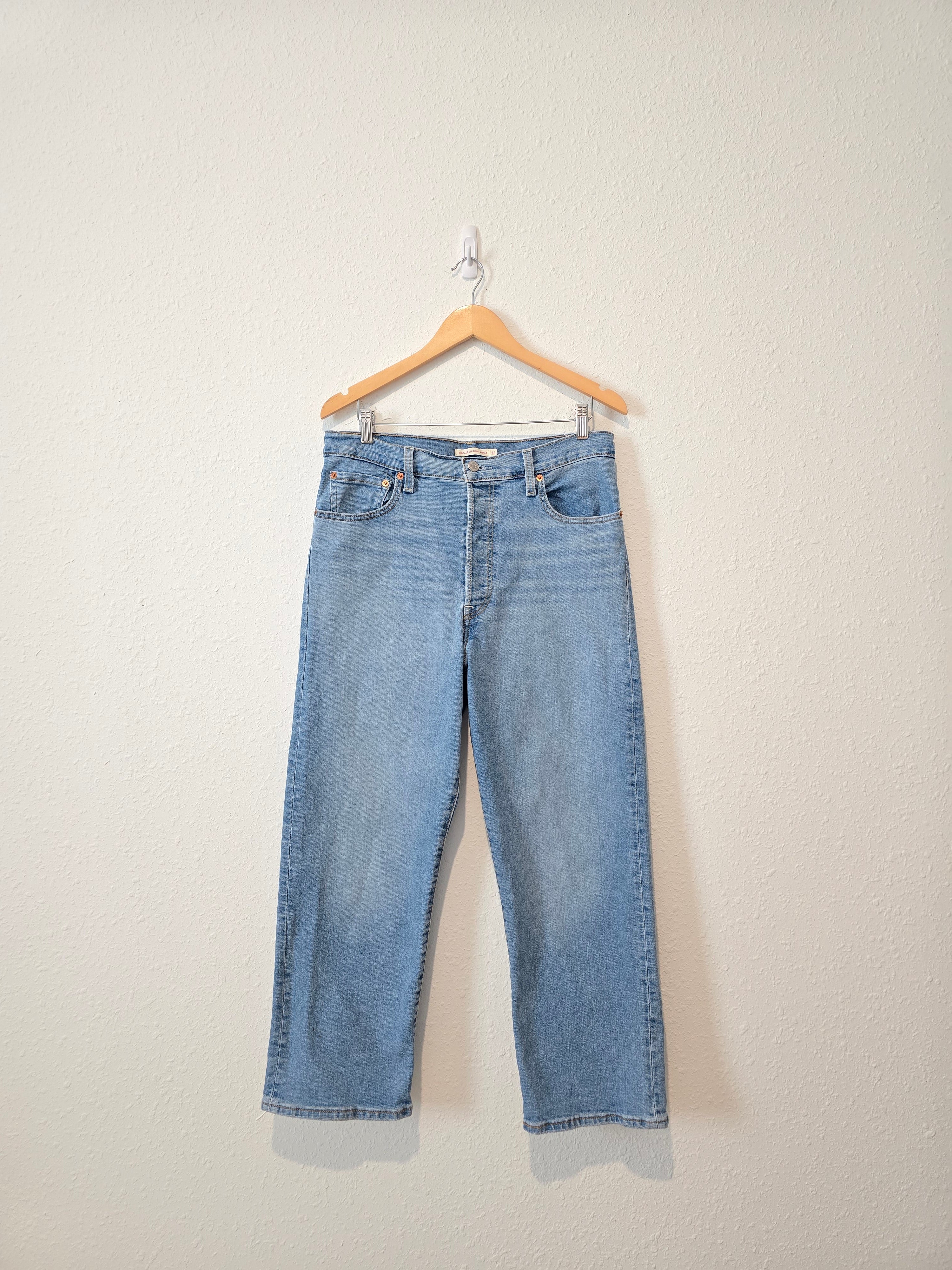 Levi's Ribcage Straight Jeans (32)