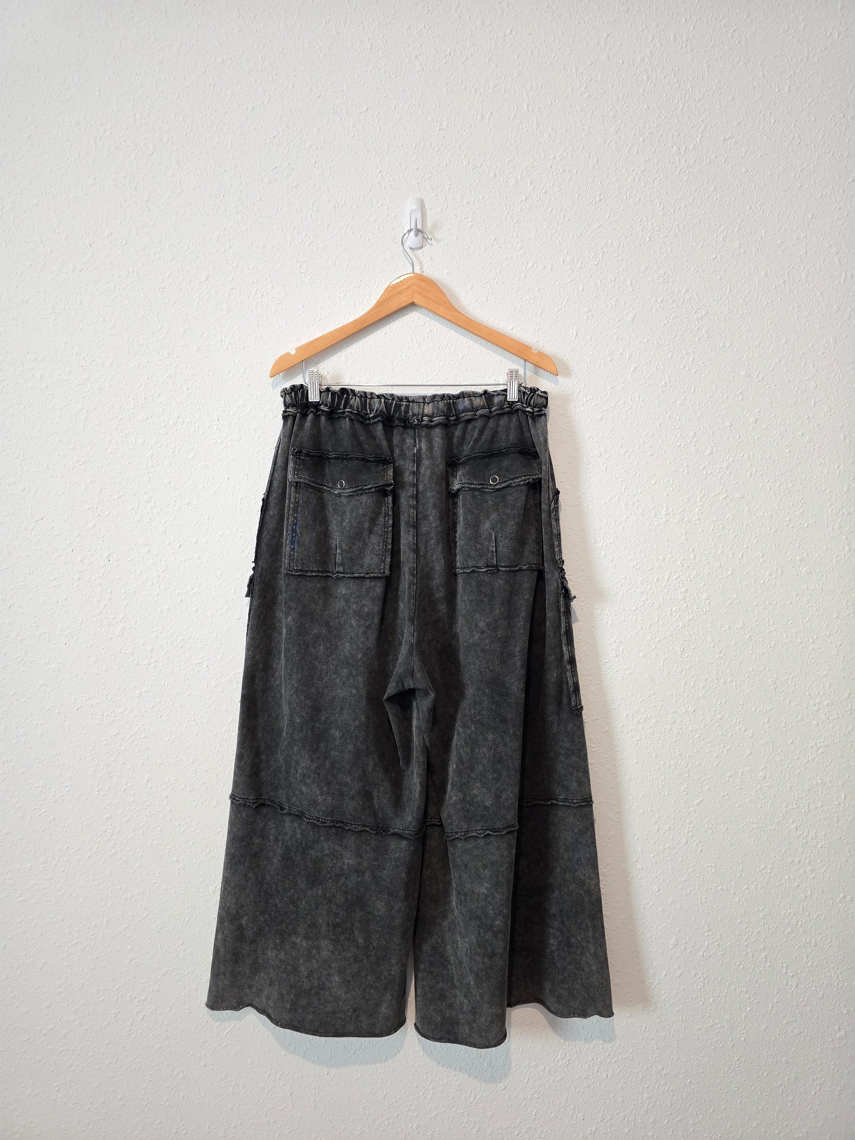 Easel Black Wide Leg Pants (1X)