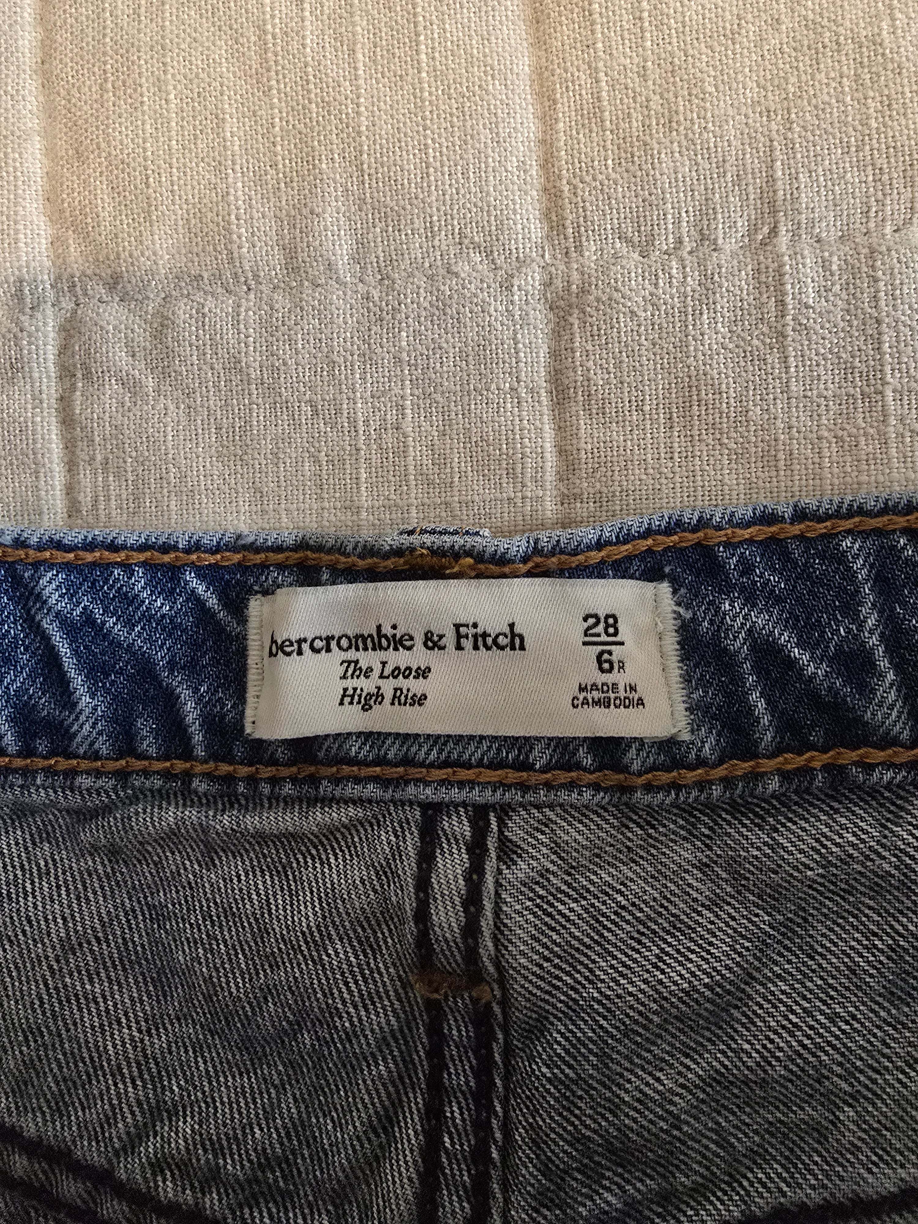 Abercrombie High Rise Loose Jeans (28/6)