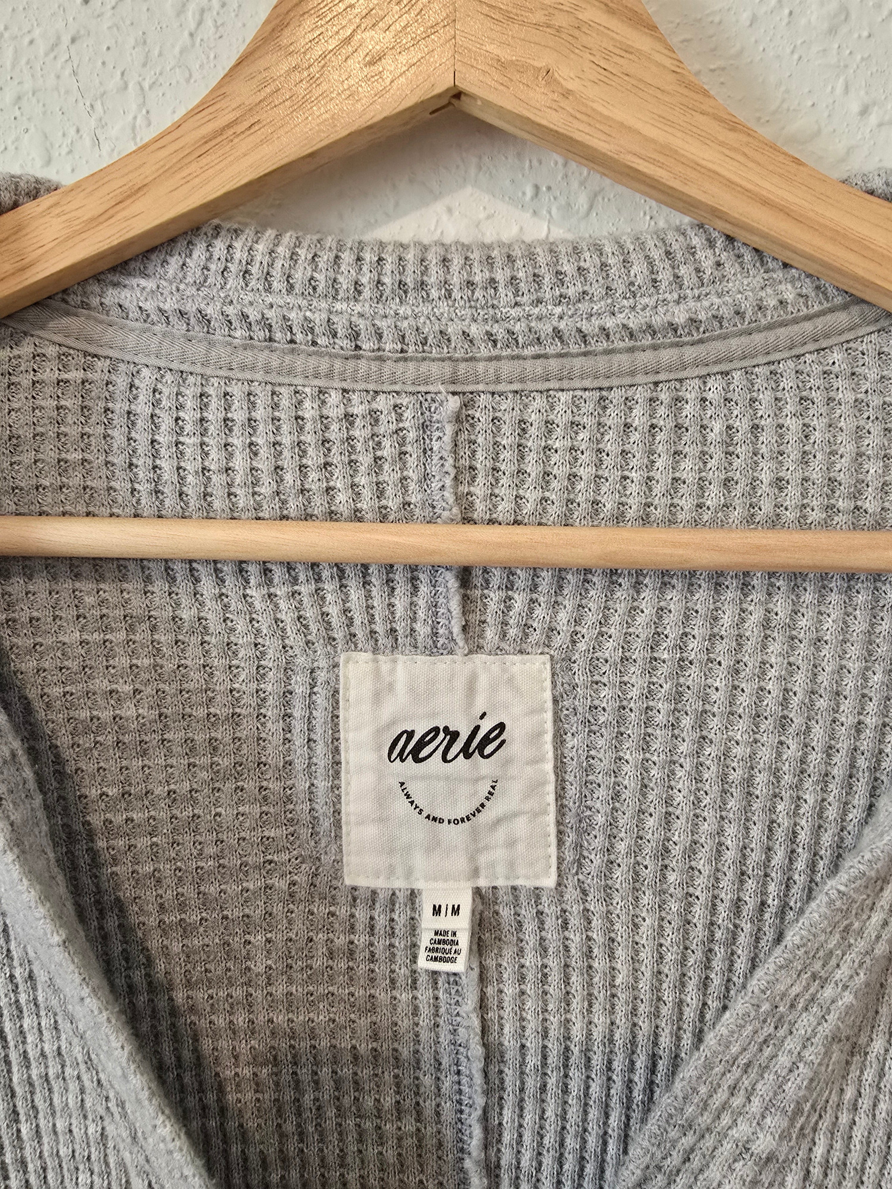 Aerie Gray Waffle Pullover (M)