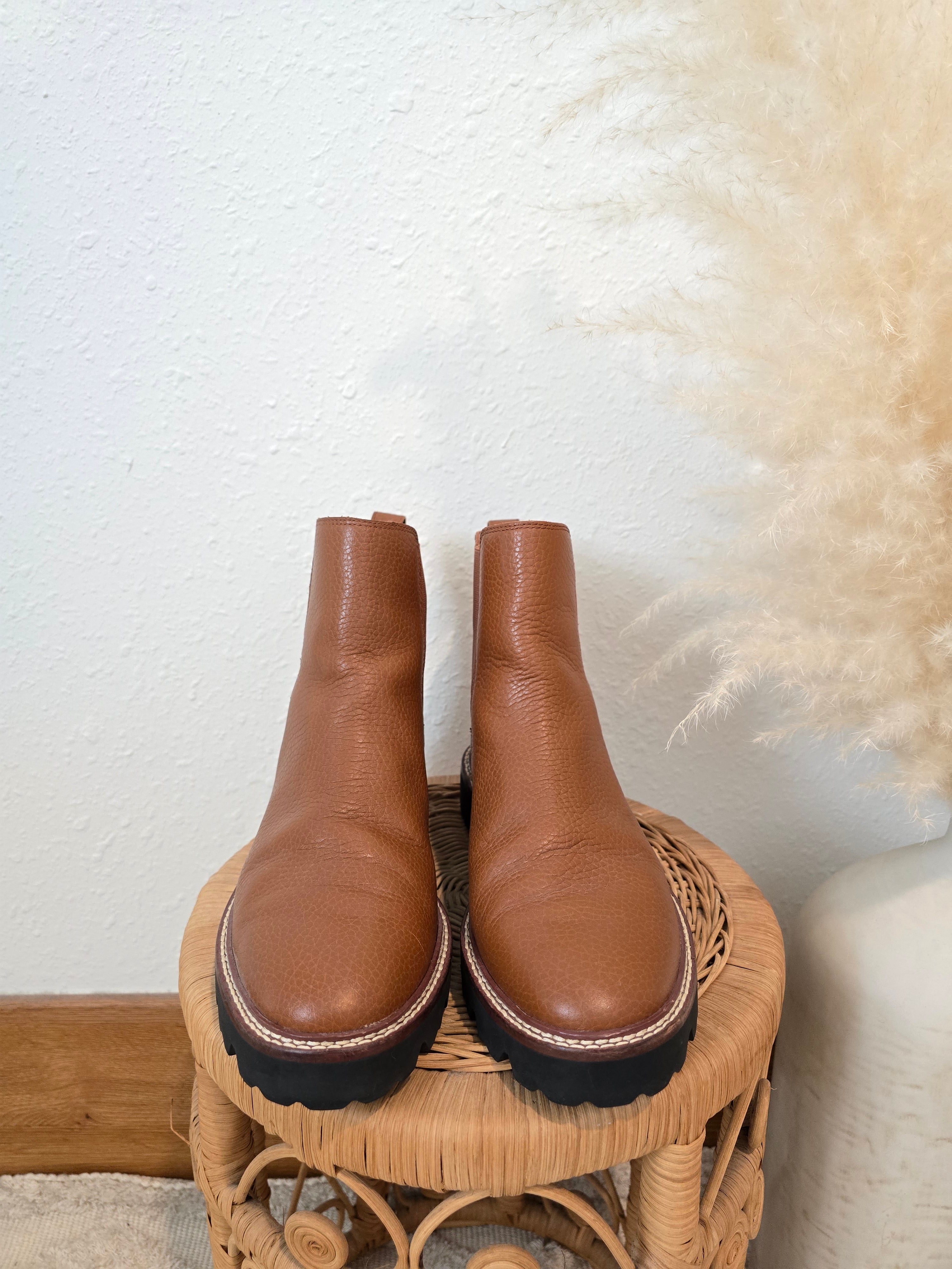 Madewell Leather Chelsea Boots (9)
