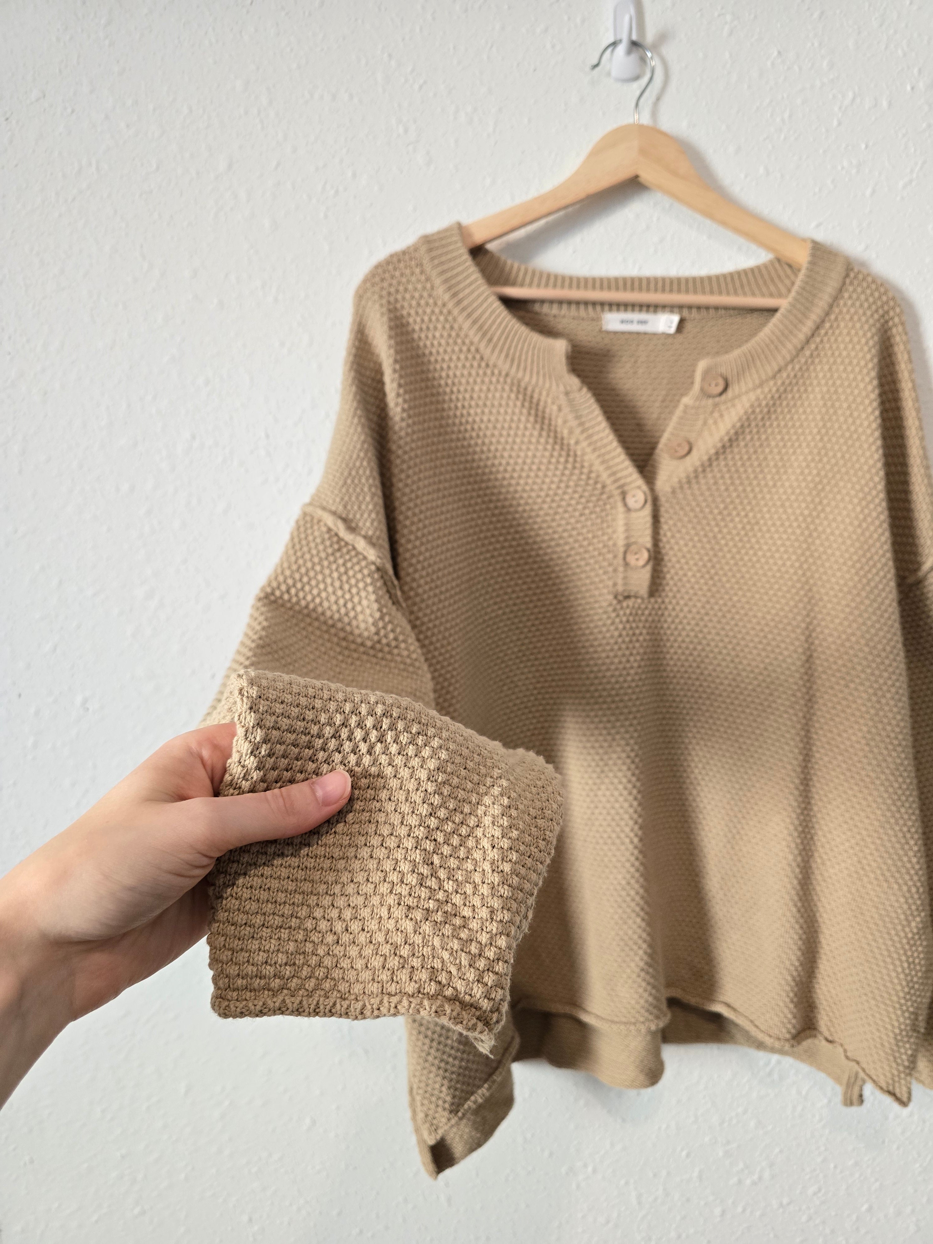 Mod Ref Waffle Henley Sweater (M)