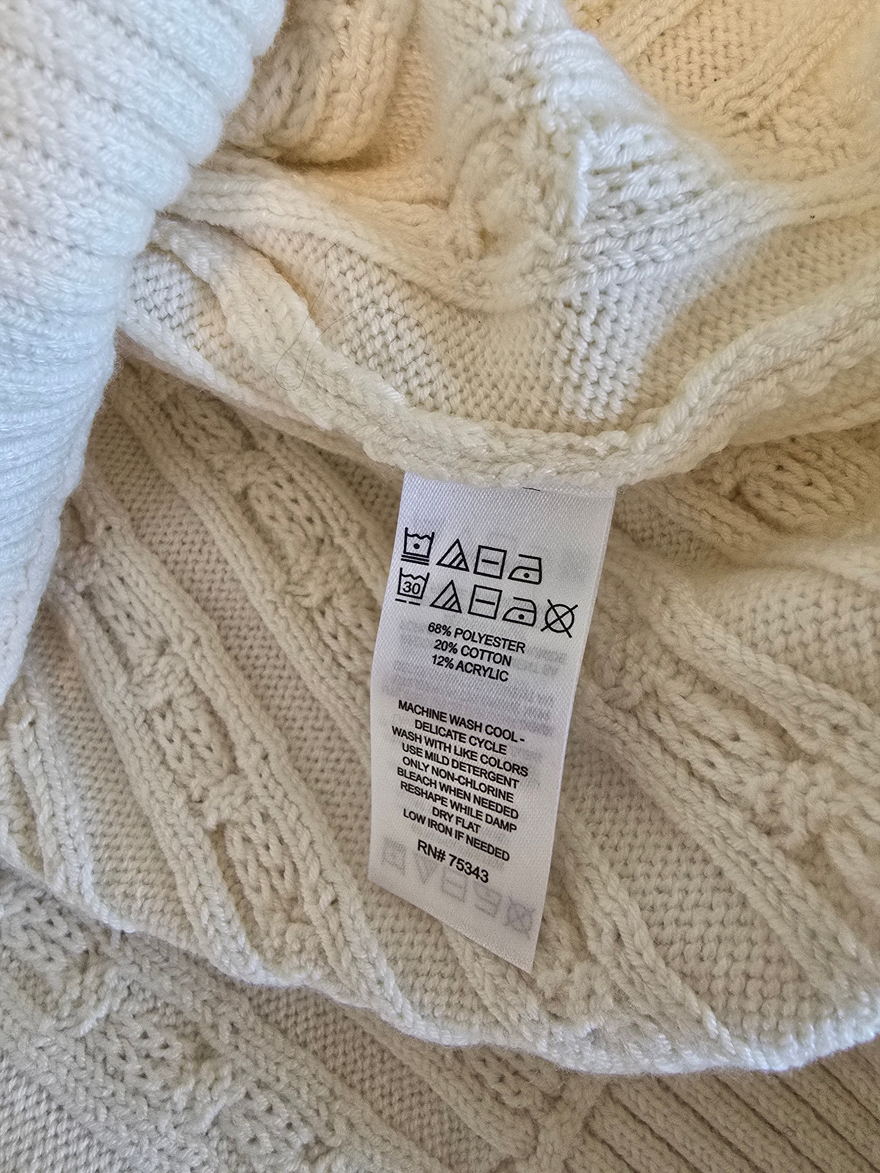 Cream Cable Knit Sweater (XL)