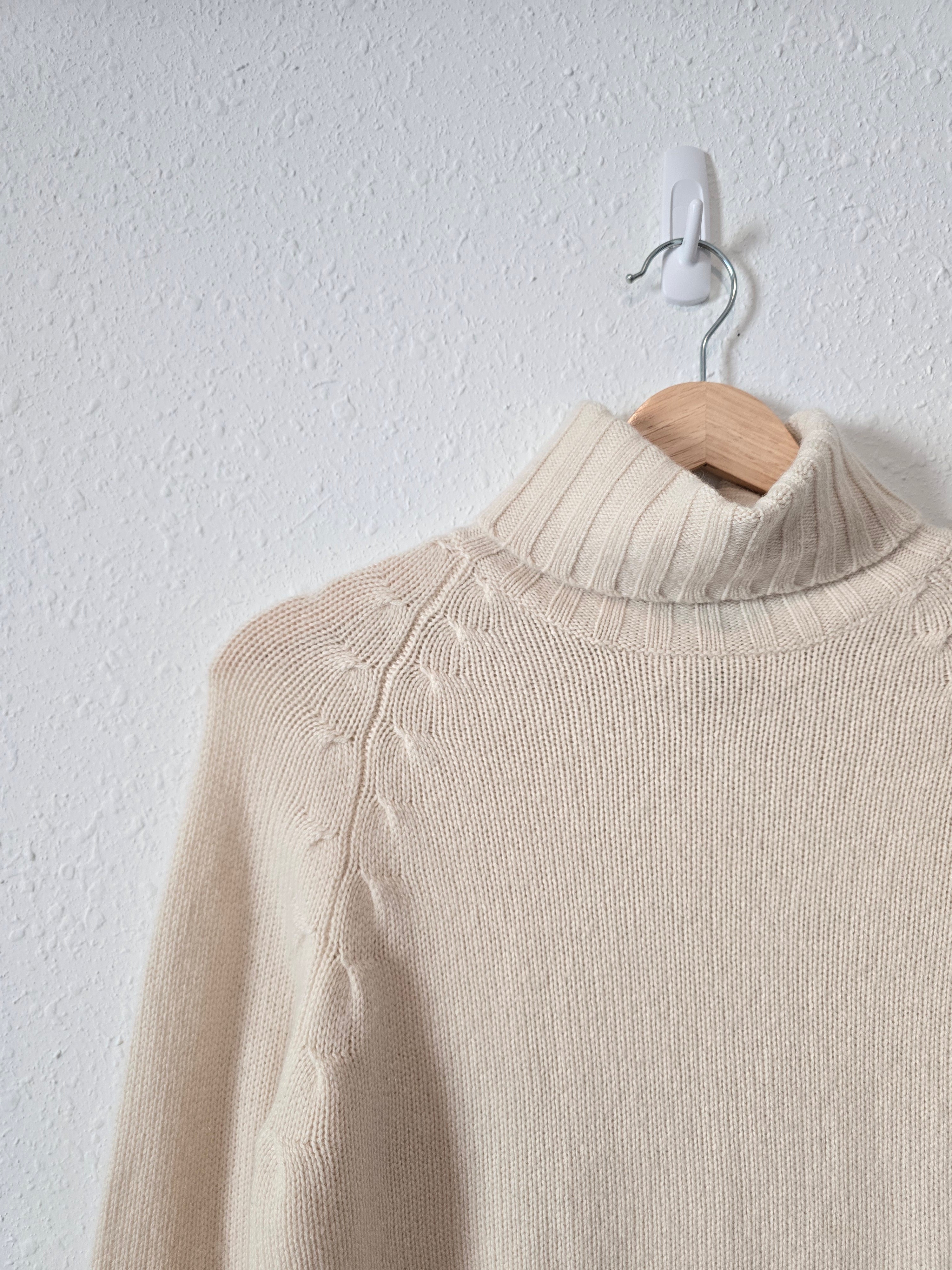 Vintage Cashmere Turtleneck Sweater (S)