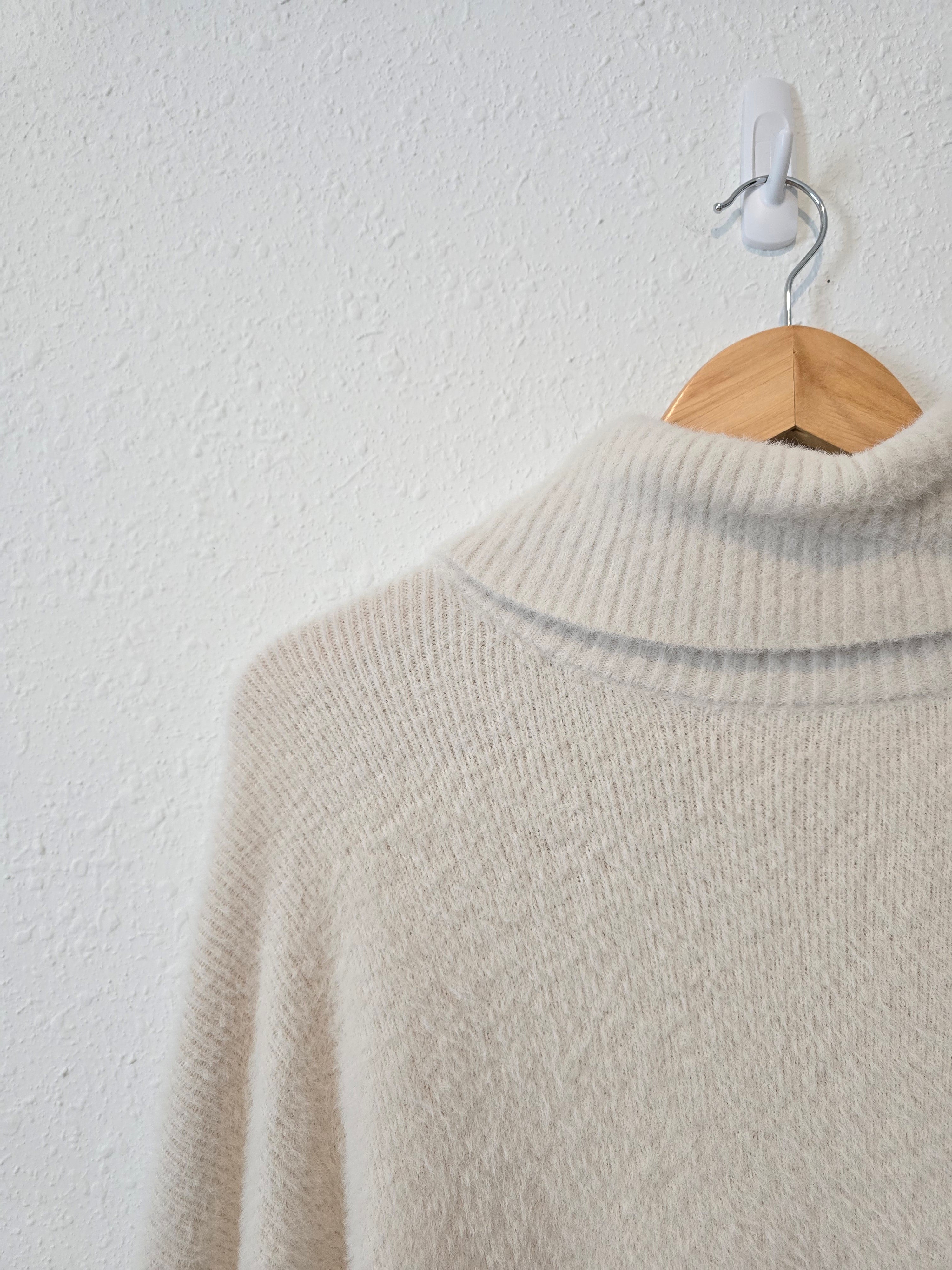 Aerie Cozy Turtleneck Sweater (L)