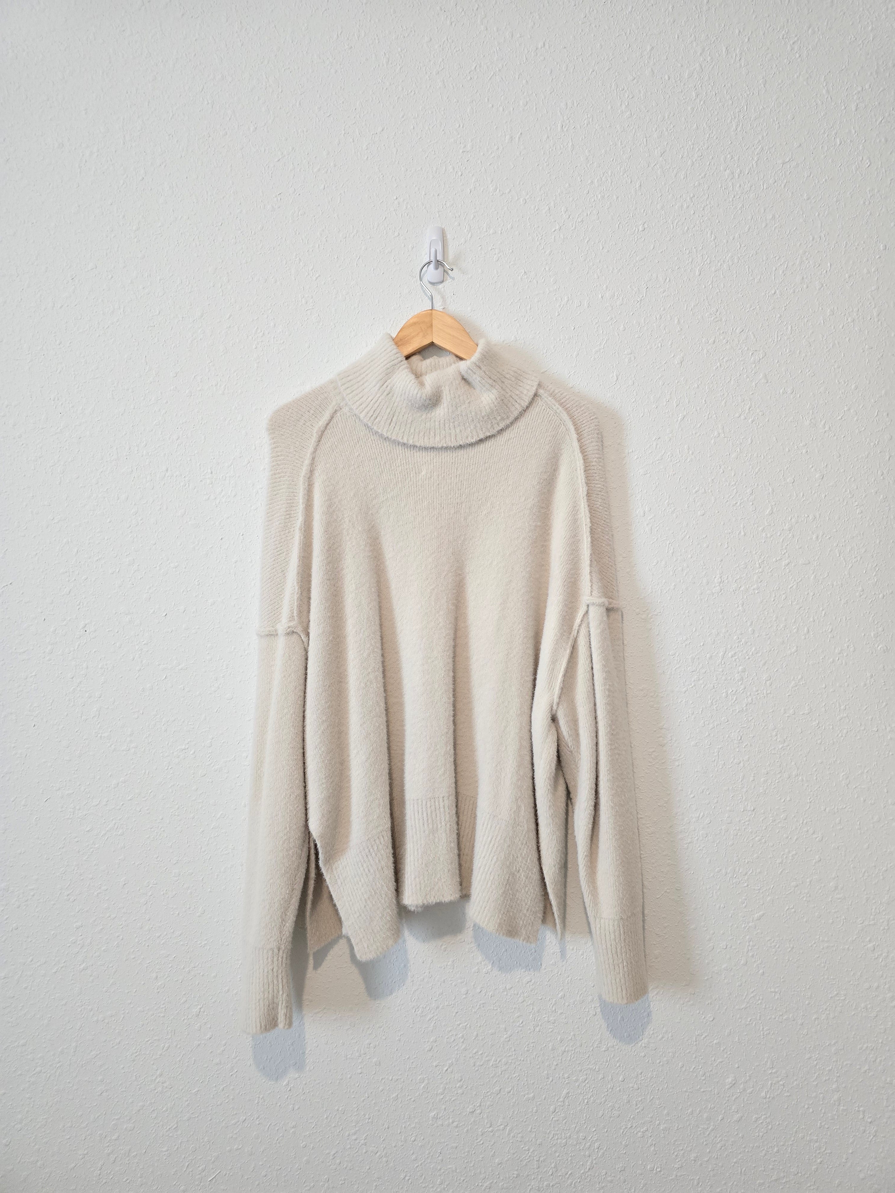 Aerie Cozy Turtleneck Sweater (L)