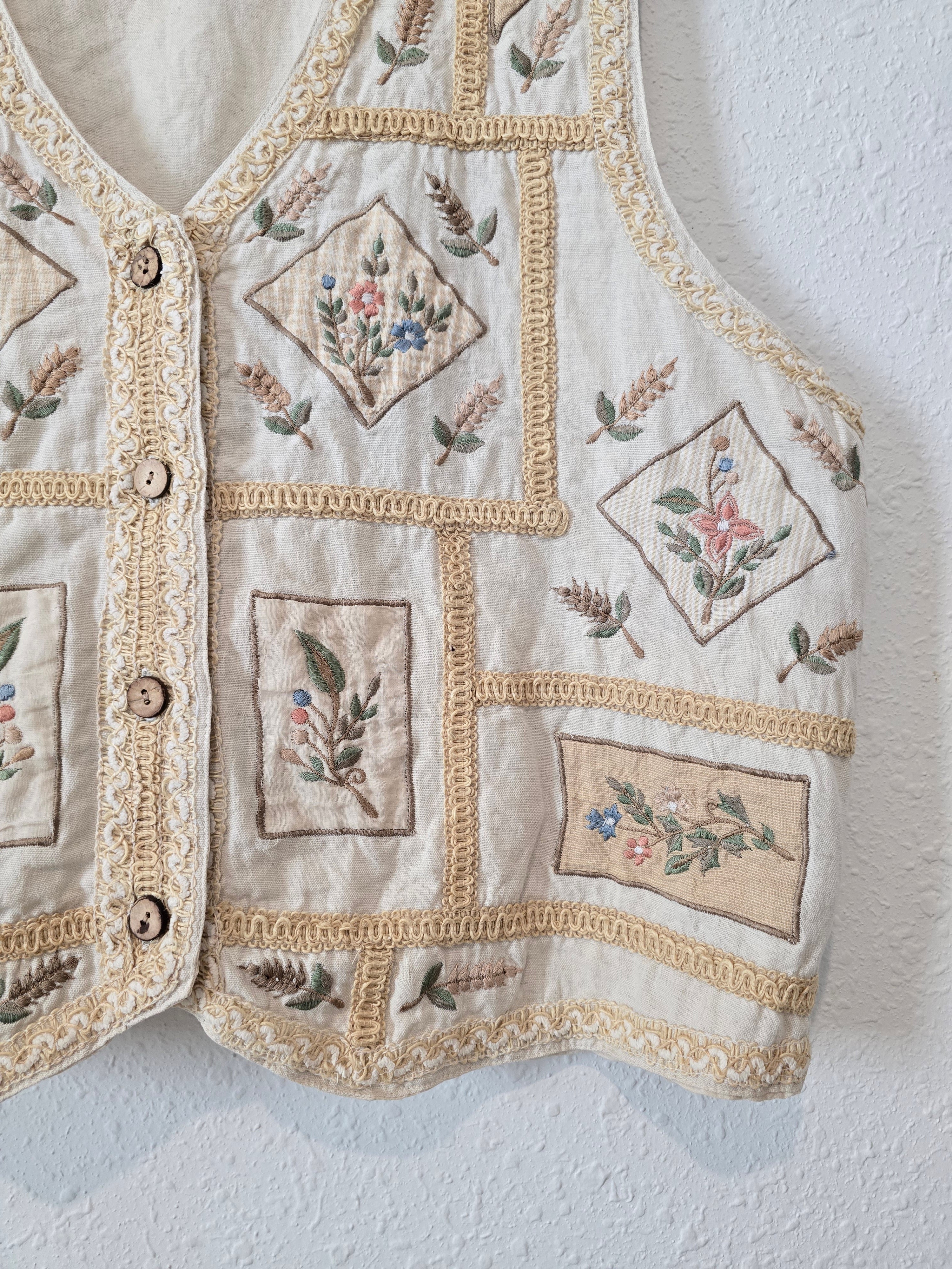 Vintage Floral Embroidered Vest (1X)