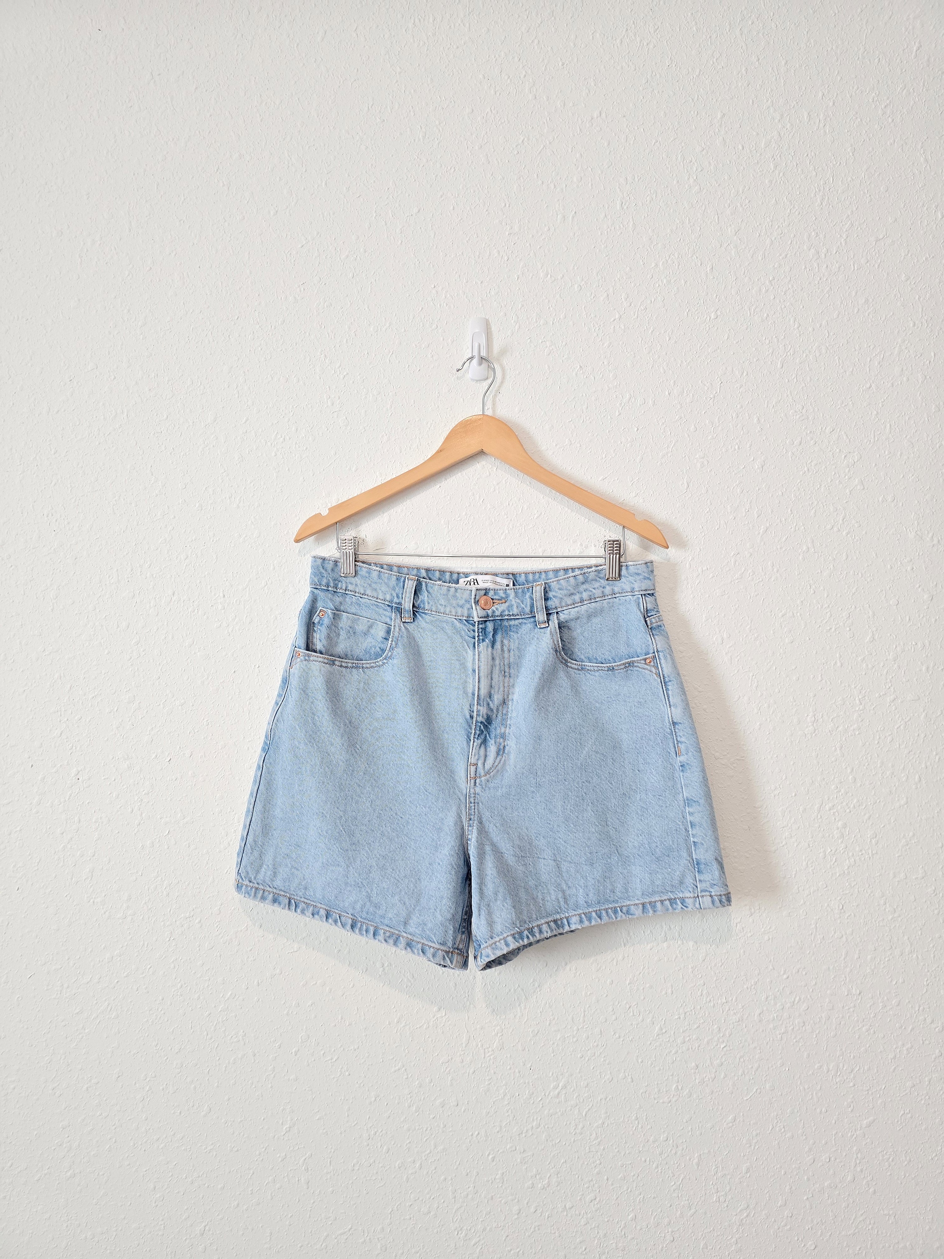Zara Light Wash Denim Shorts (10)