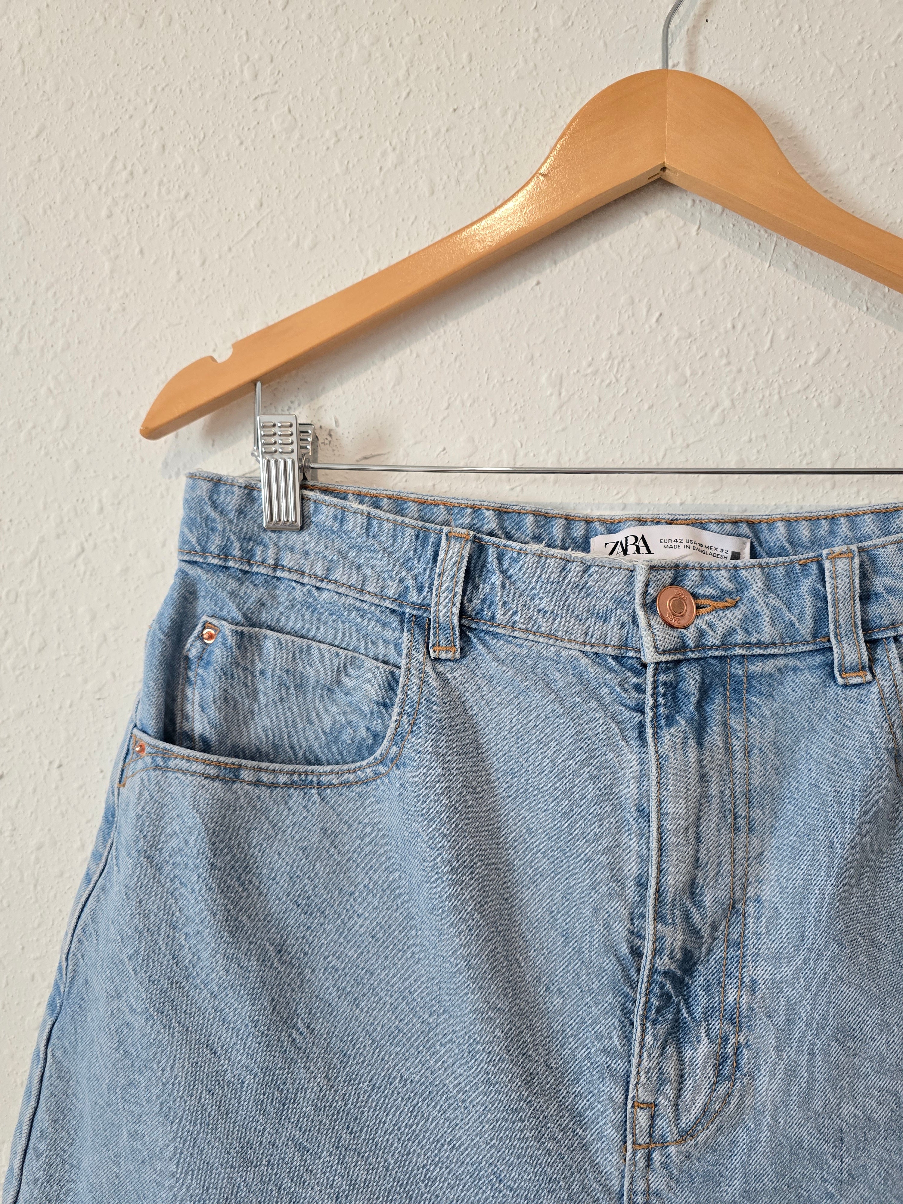 Zara Light Wash Denim Shorts (10)