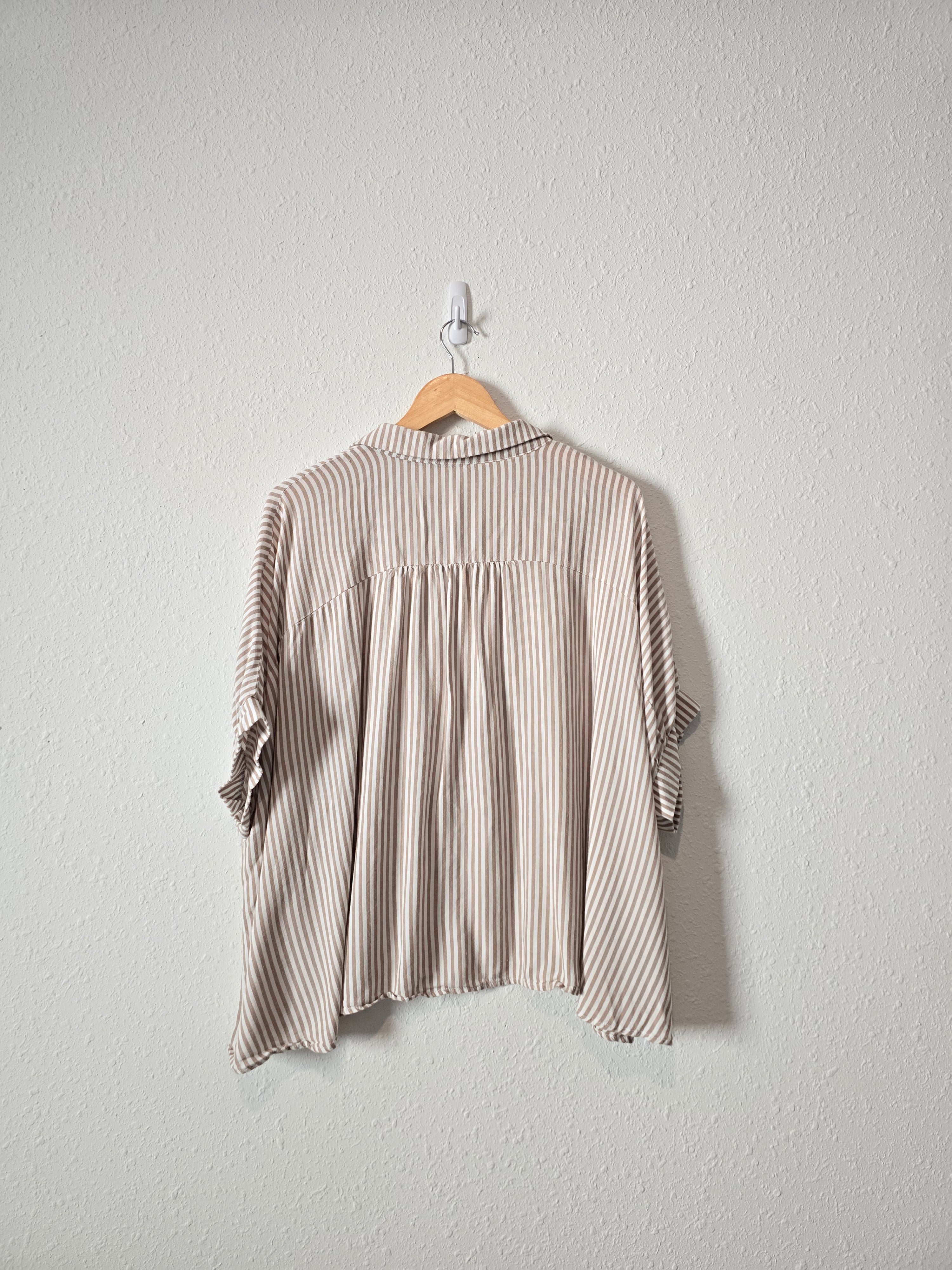 Oversized Striped Button Up (L/XL)