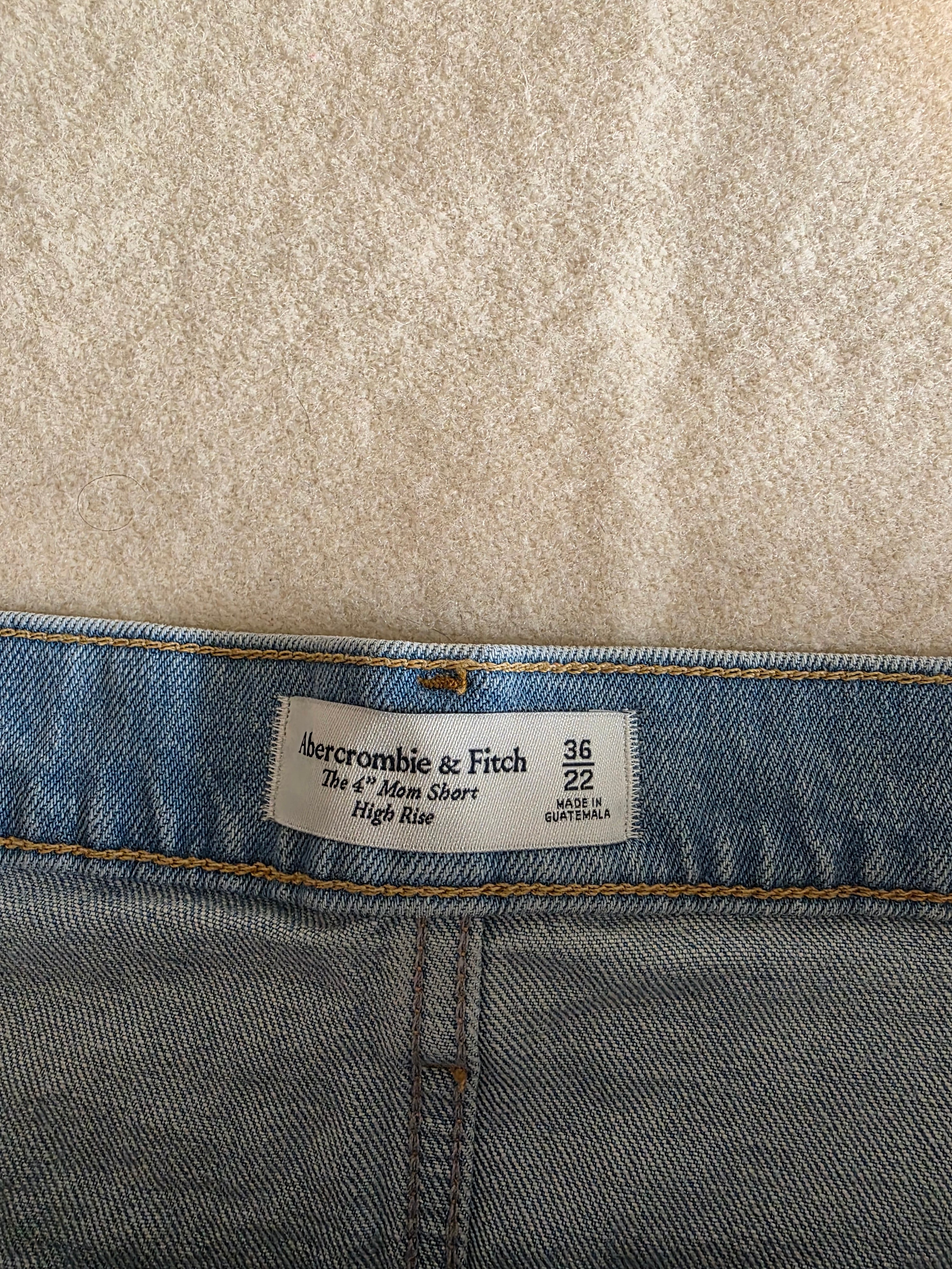 NEW Abercrombie 4" Mom Shorts (36/22)