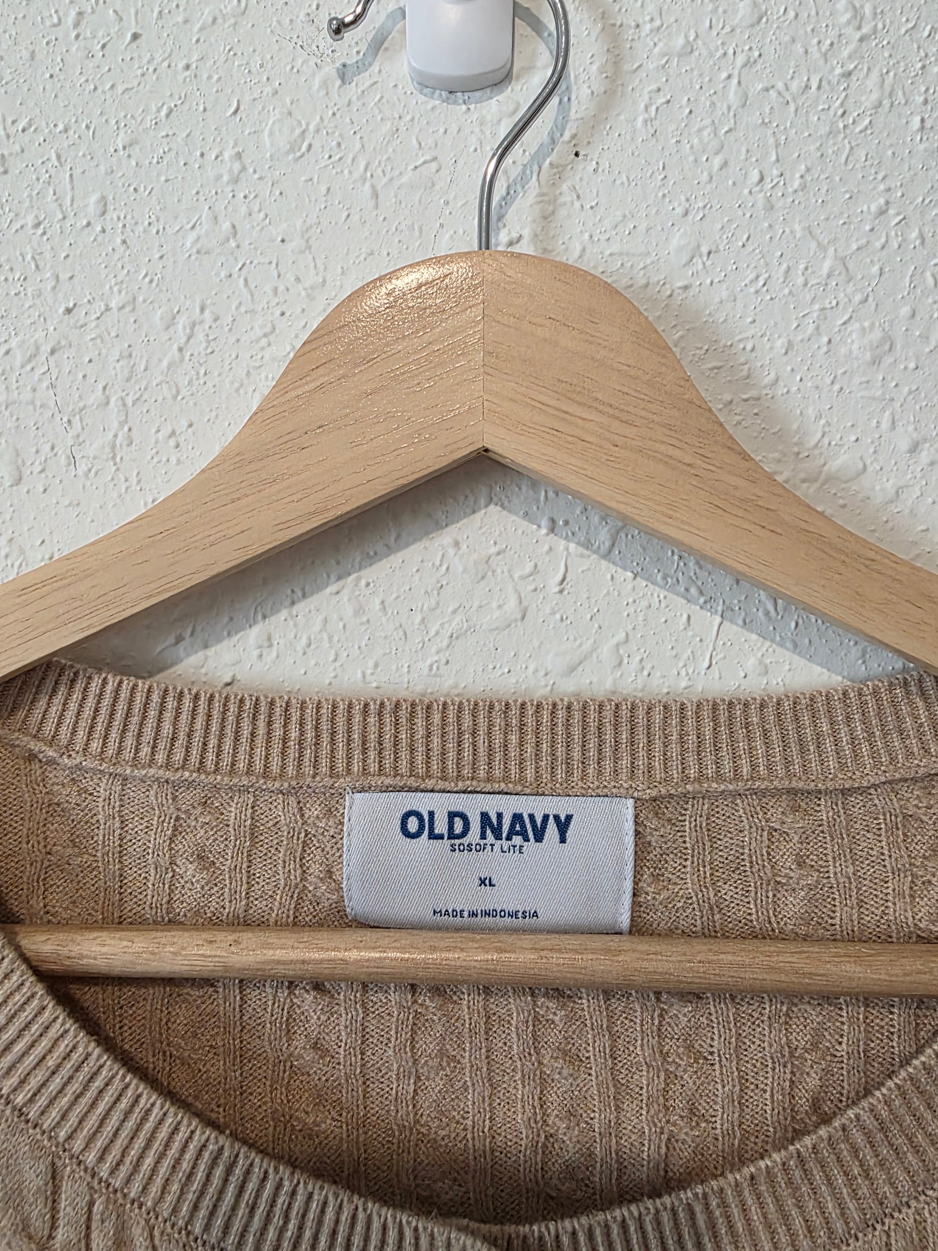 Cable Knit Button Up Cardigan (XL)