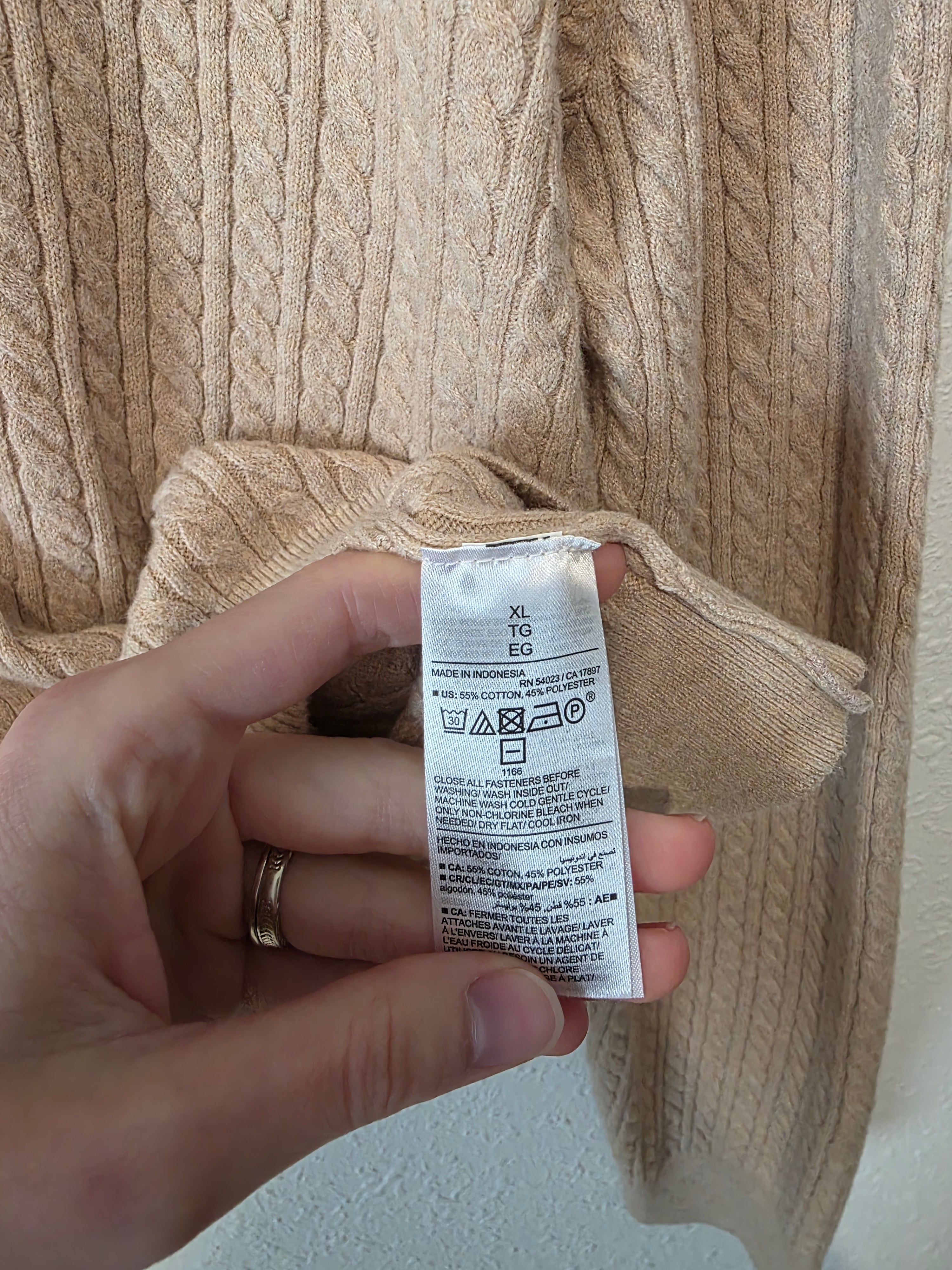 Cable Knit Button Up Cardigan (XL)