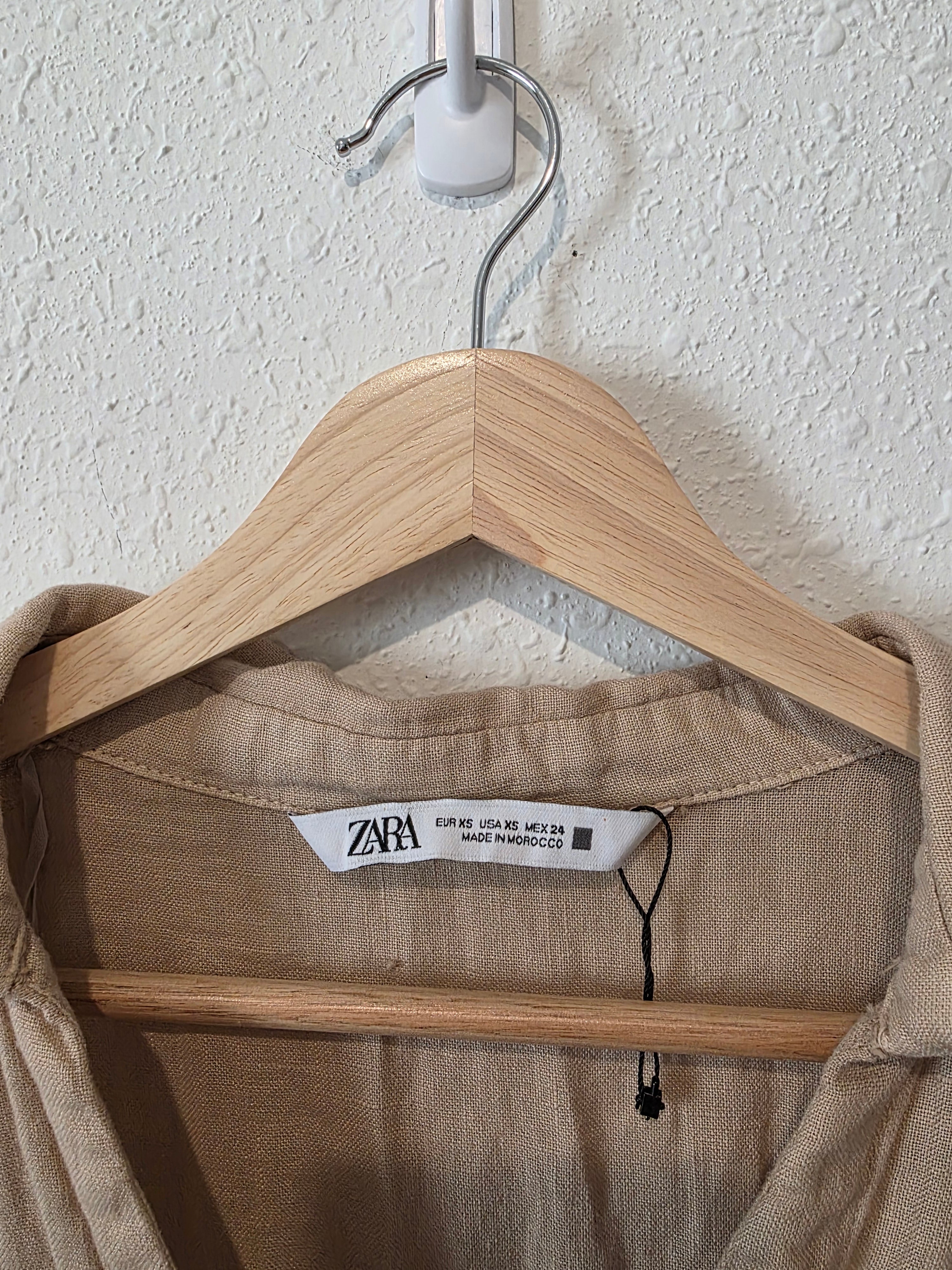 Zara Relaxed Linen Button Up (XS)