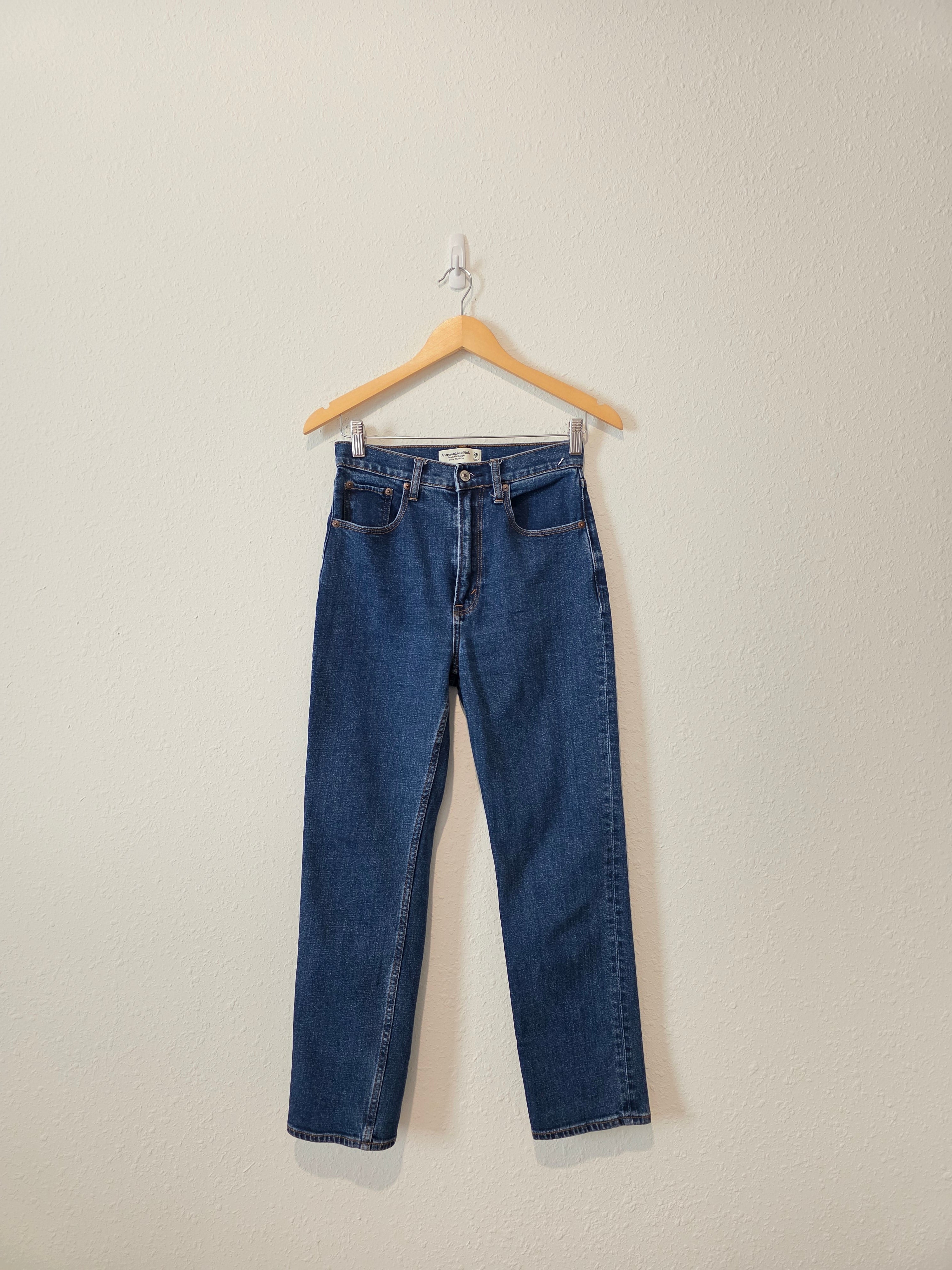 Abercrombie High Rise Ankle Straight Jeans (26/2)