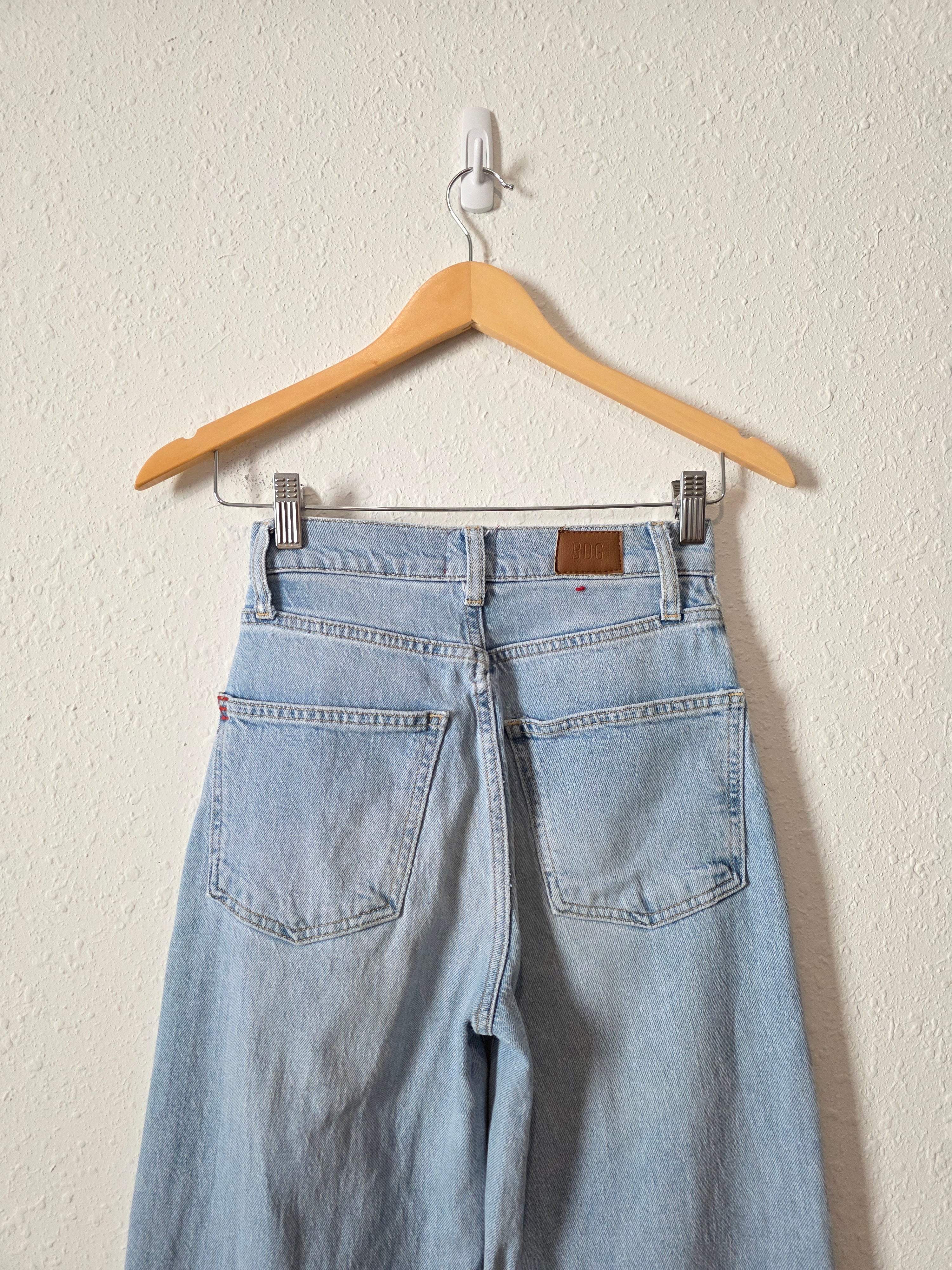 Light Wash Wide Leg Jeans (24)
