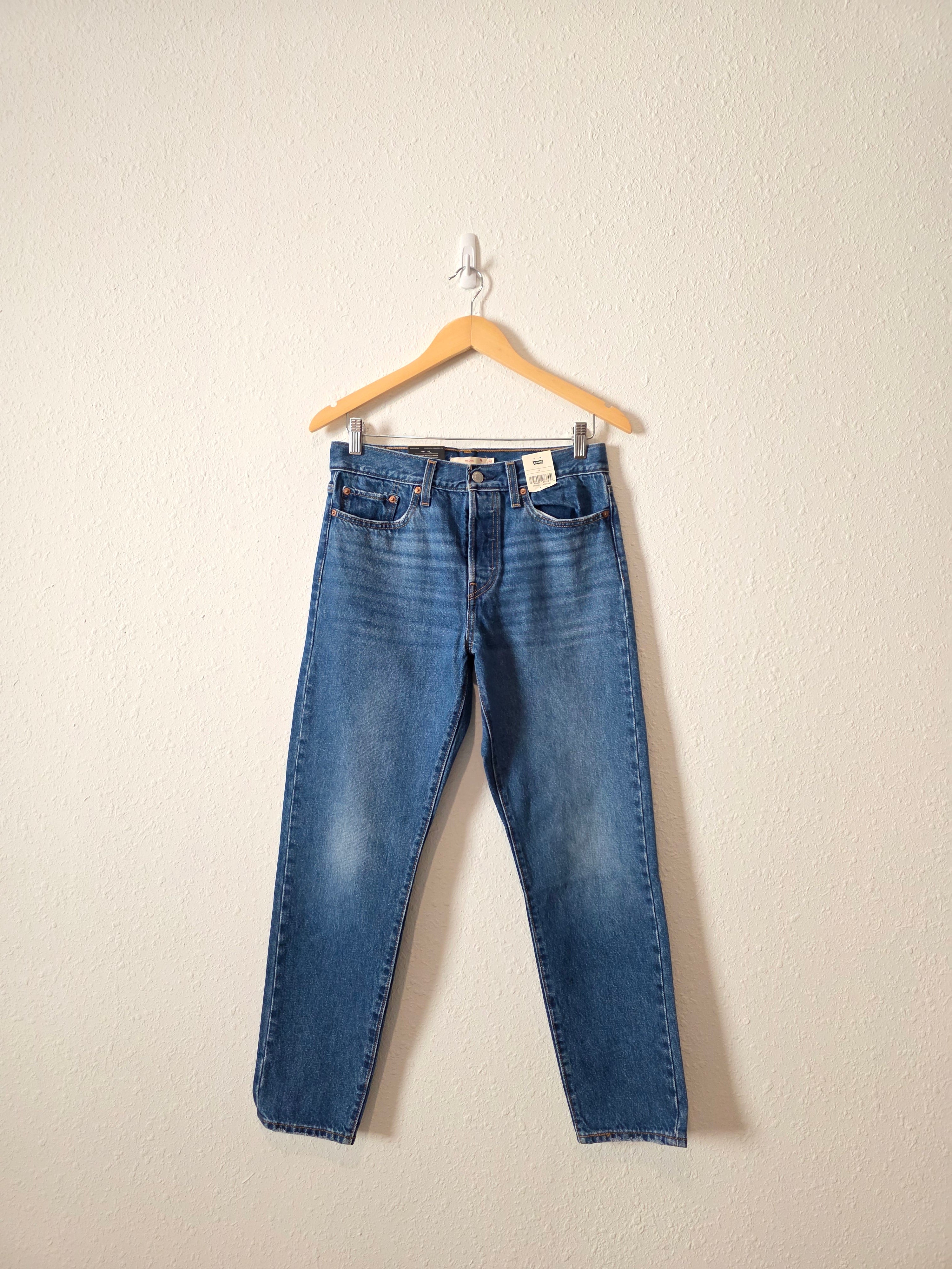 NEW Levi's Wedgie Jeans (28)