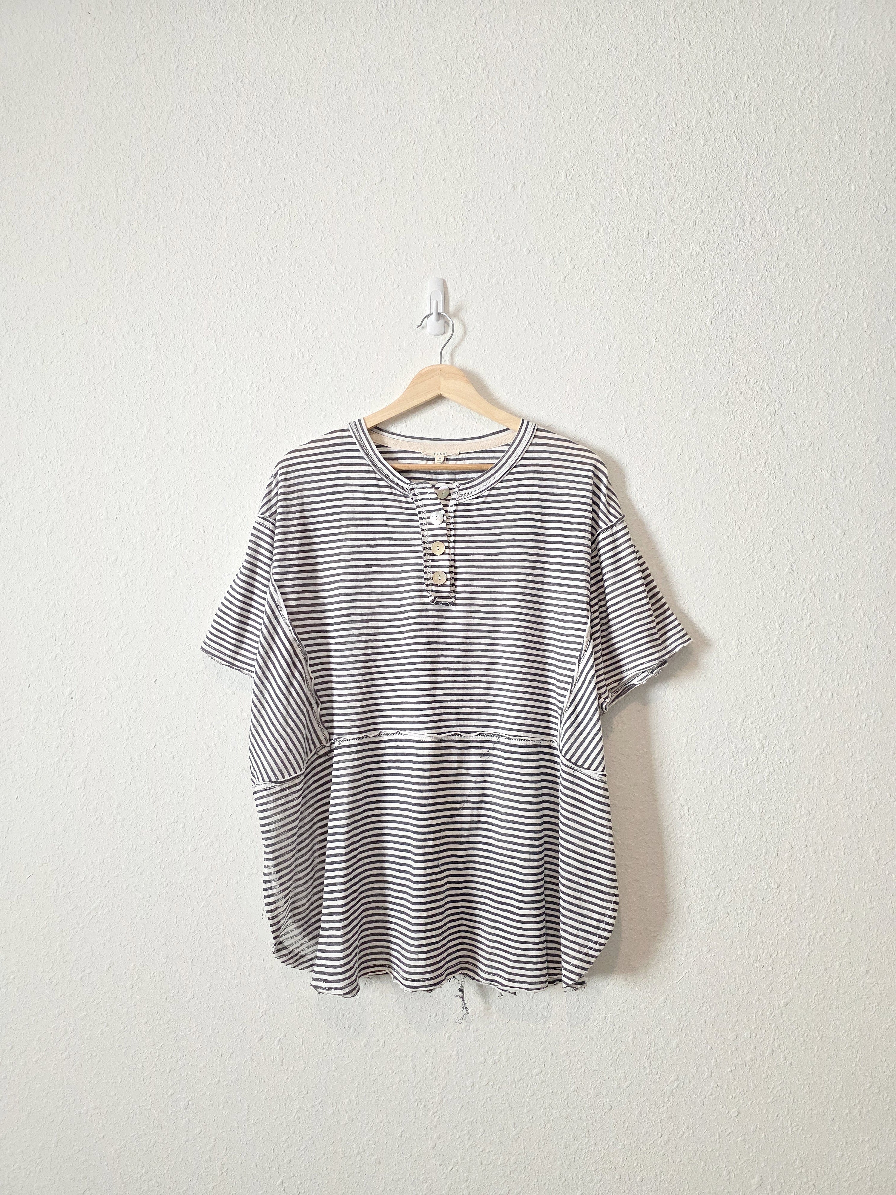Easel Striped Oversized Tee (M)