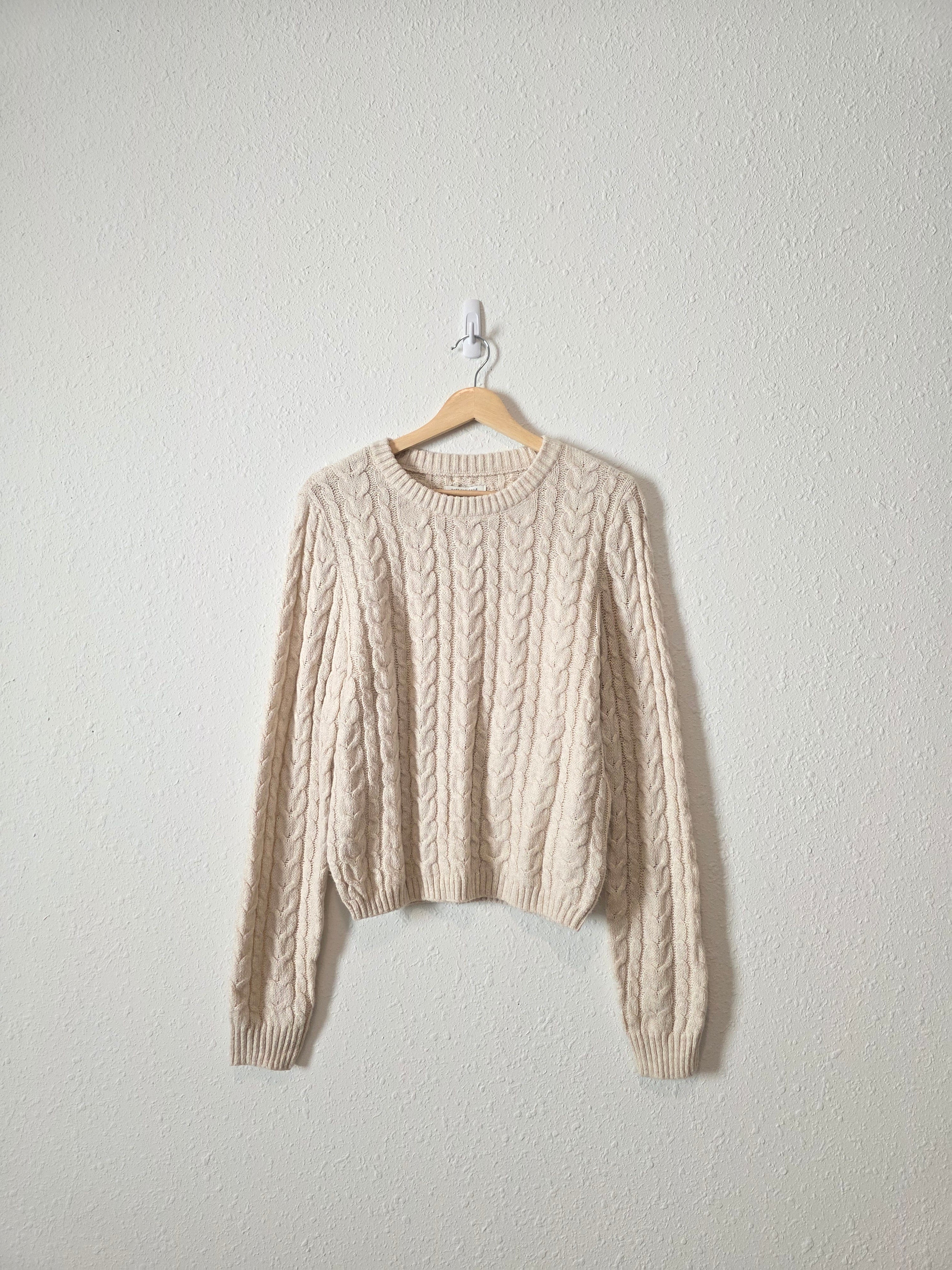 NEW Cable Knit Crewneck Sweater (L)