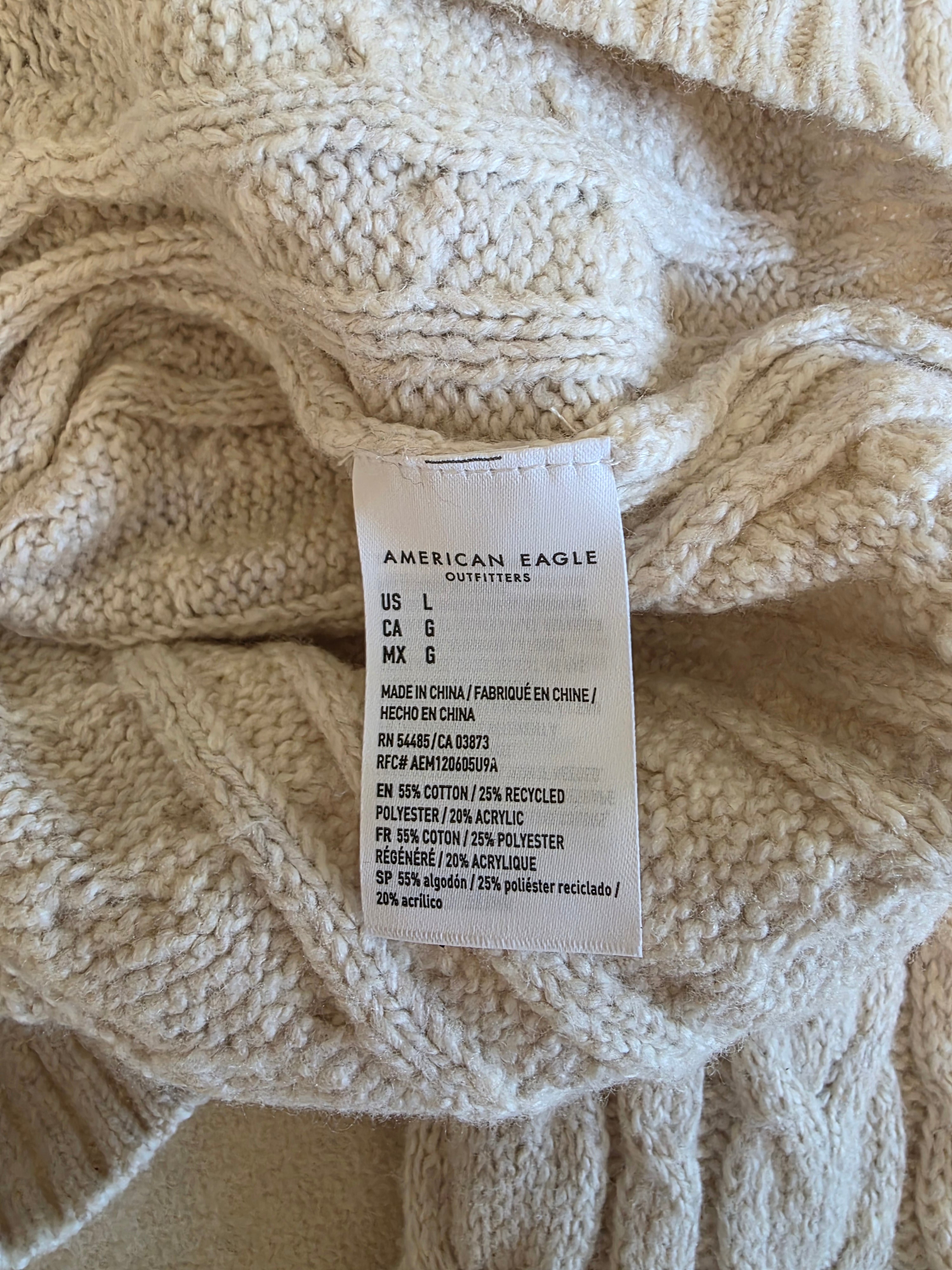 NEW Cable Knit Crewneck Sweater (L)