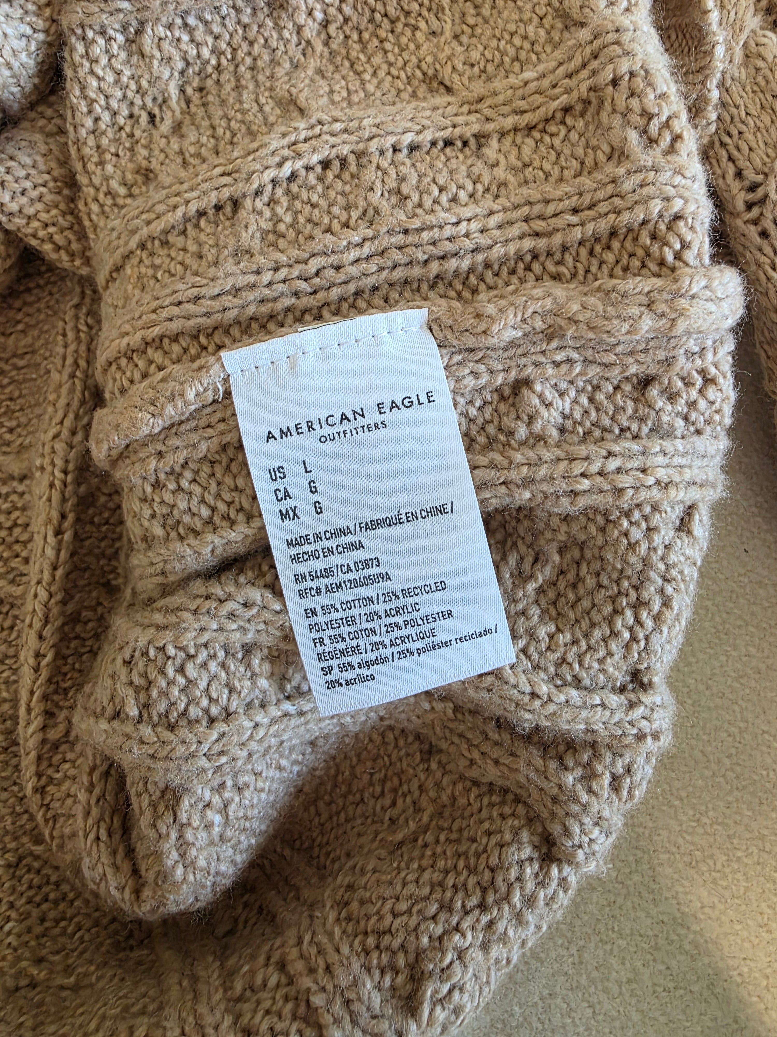 NEW Cable Knit Crewneck Sweater (L)