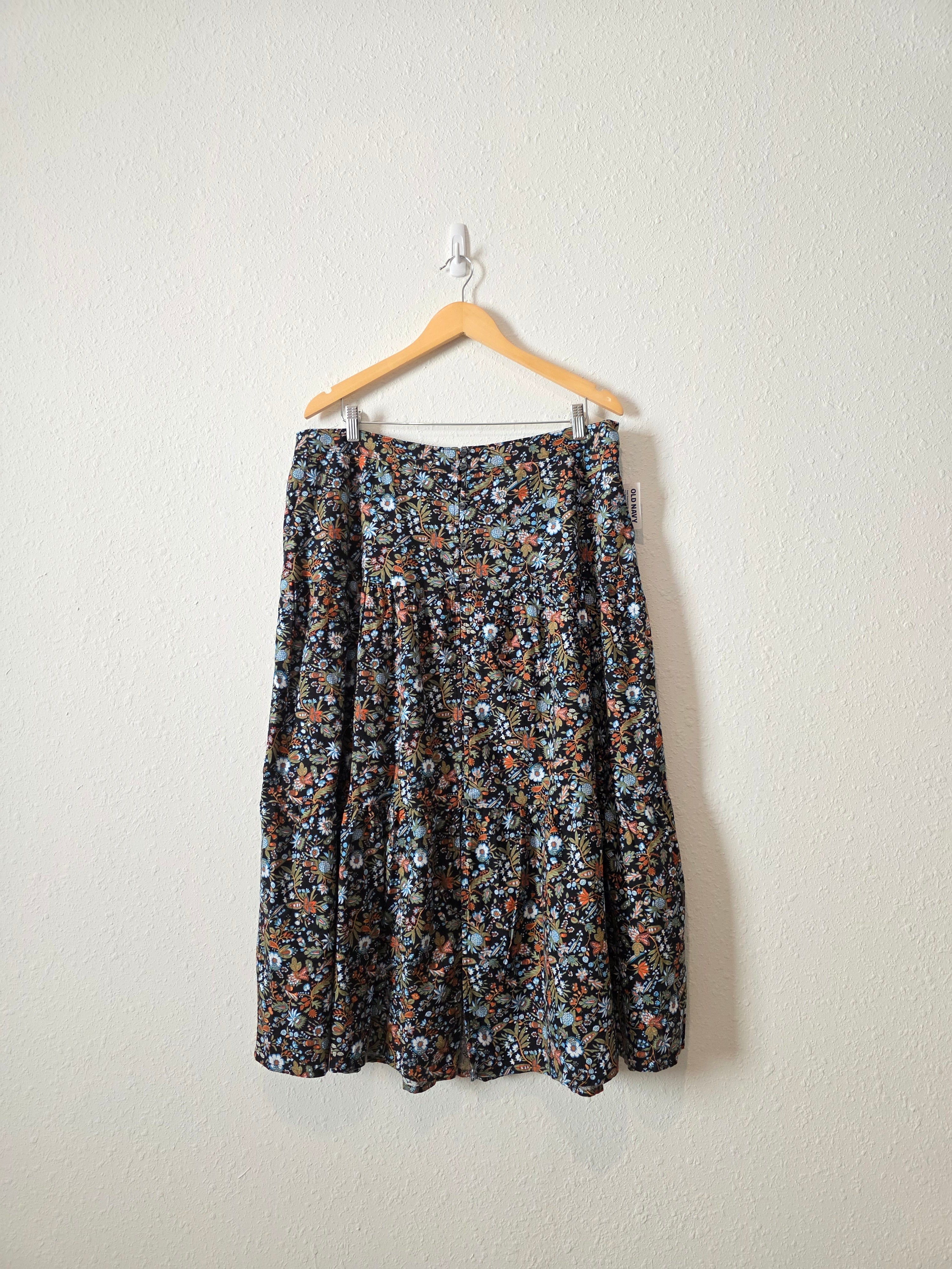 NEW Floral Tiered Midi Skirt (XL)