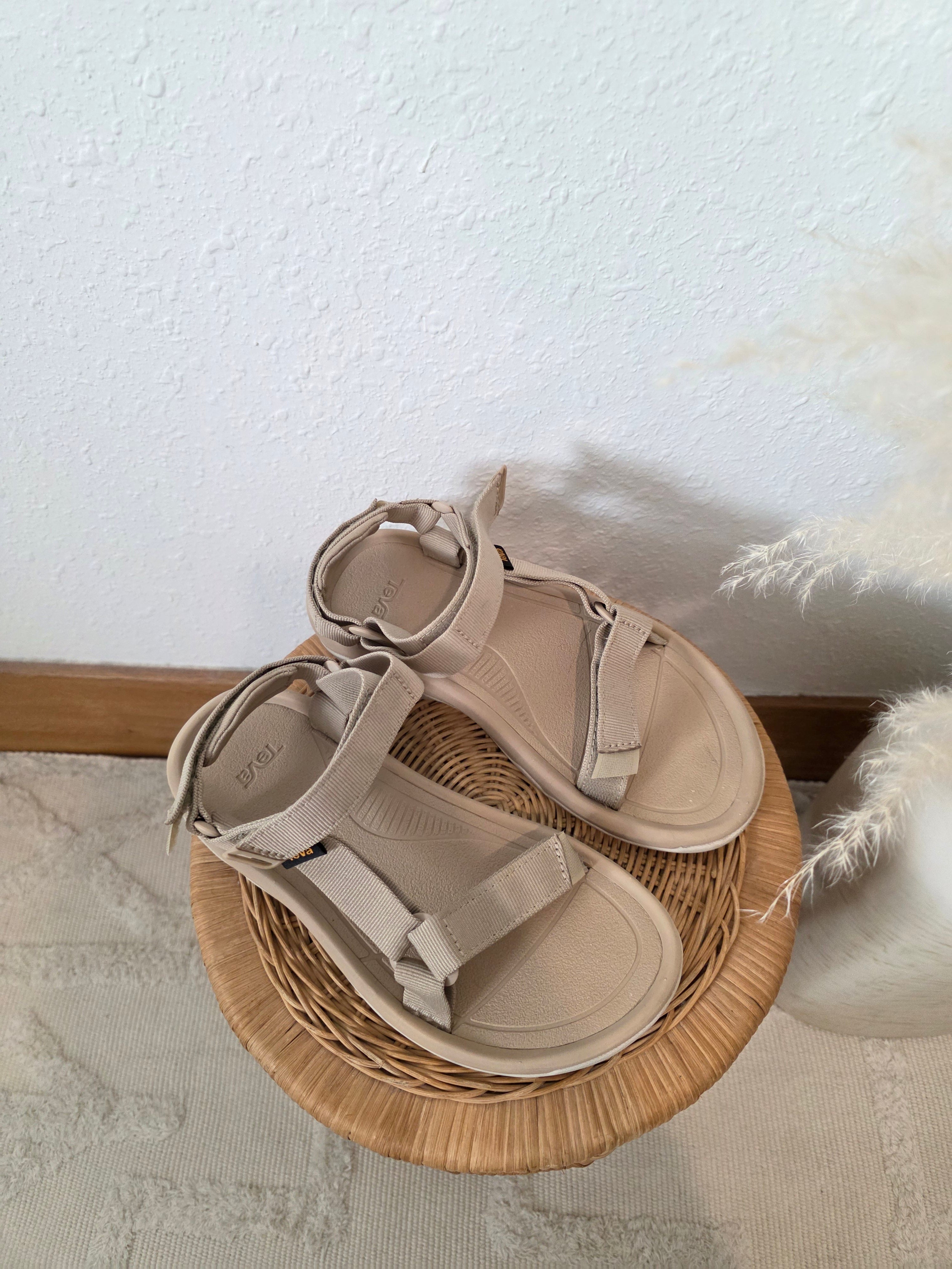 Teva Neutral Sandals (7)