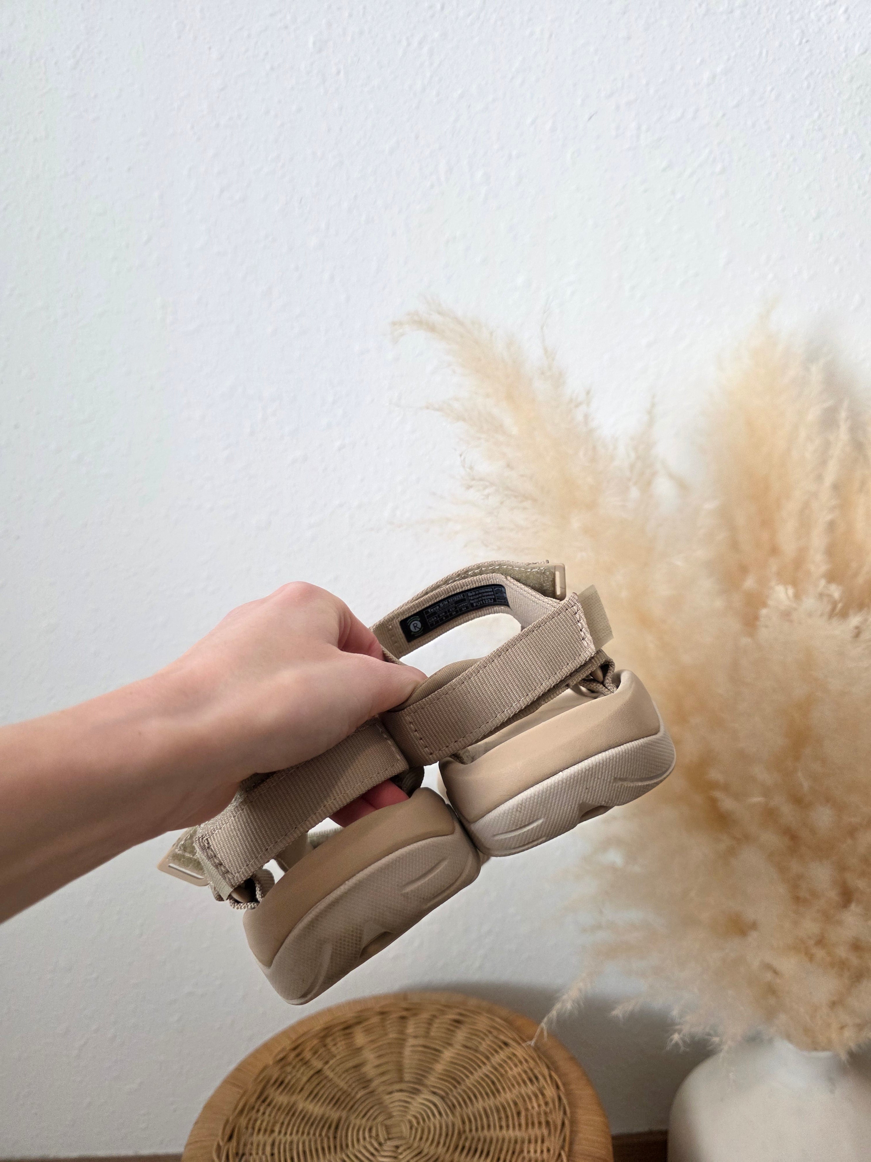 Teva Neutral Sandals (7)