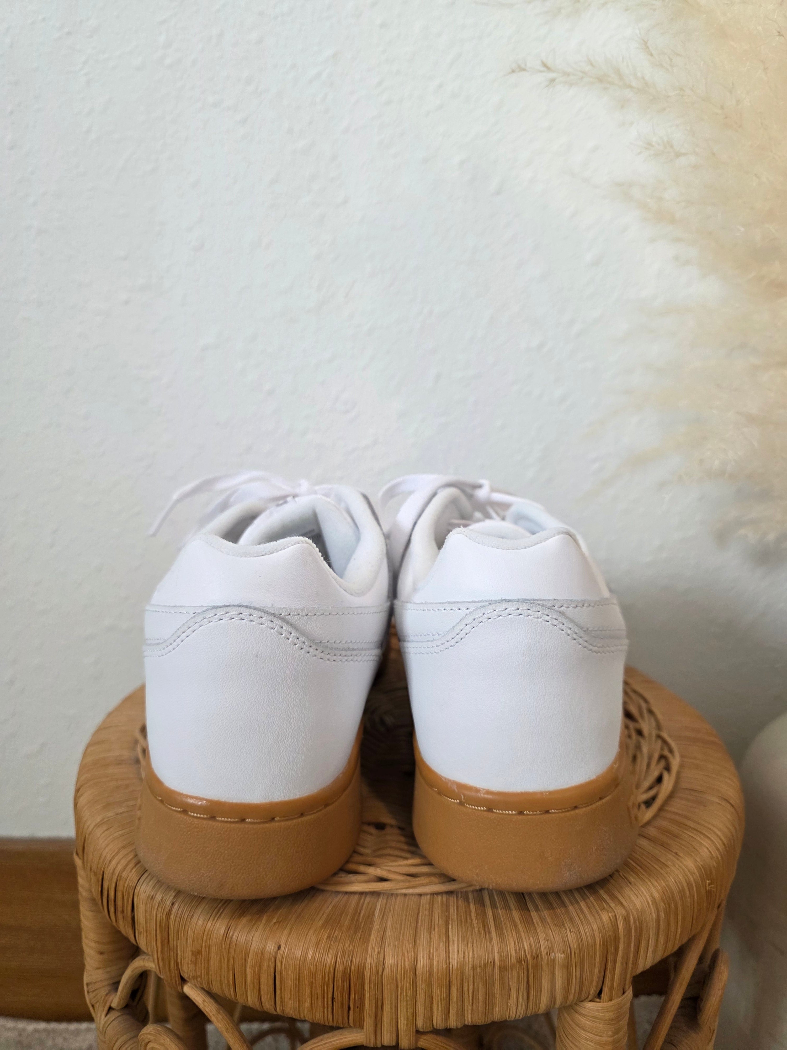 Reebok White Sneakers (11)