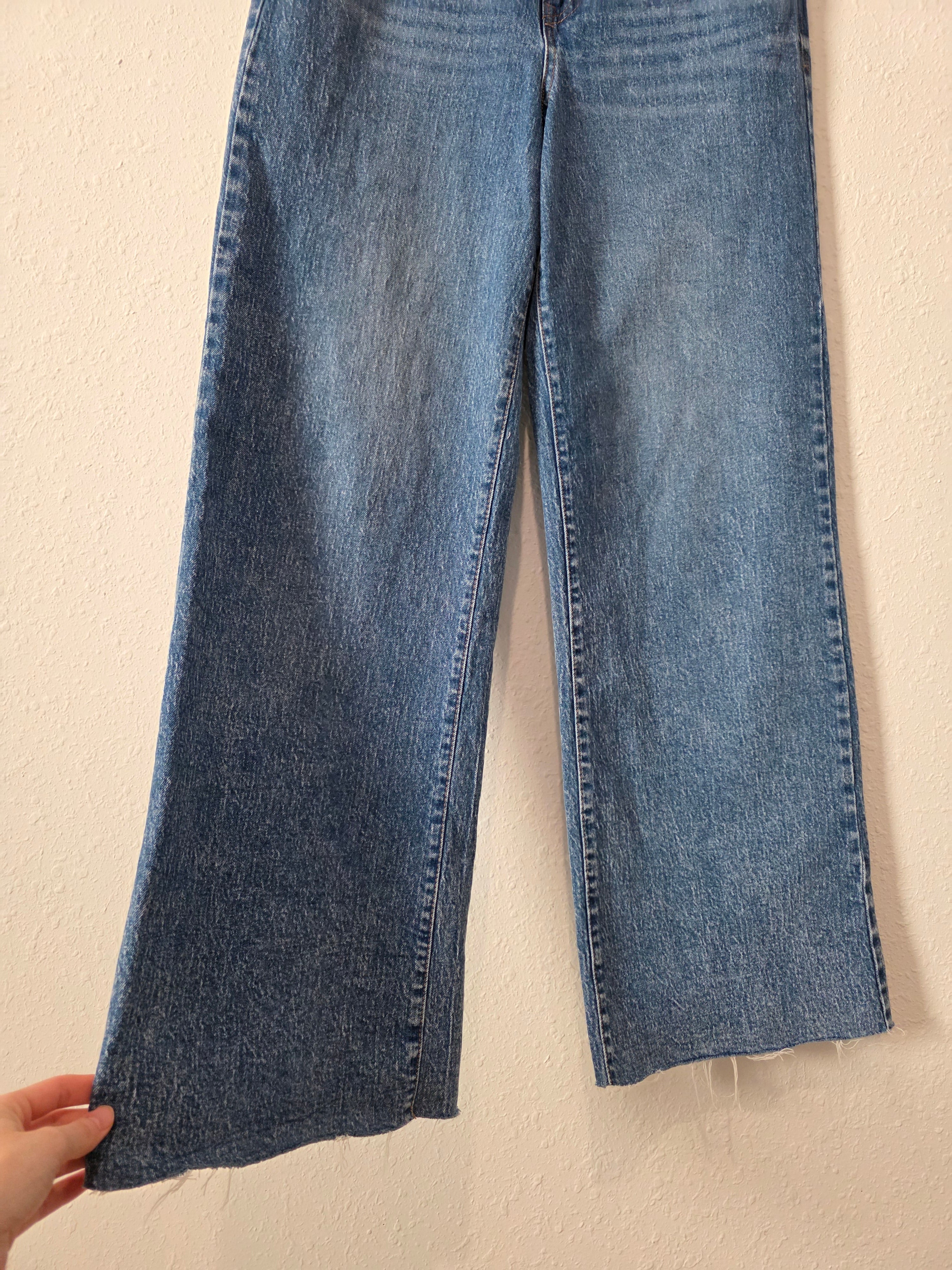 High Rise Wide Leg Jeans (10/30)