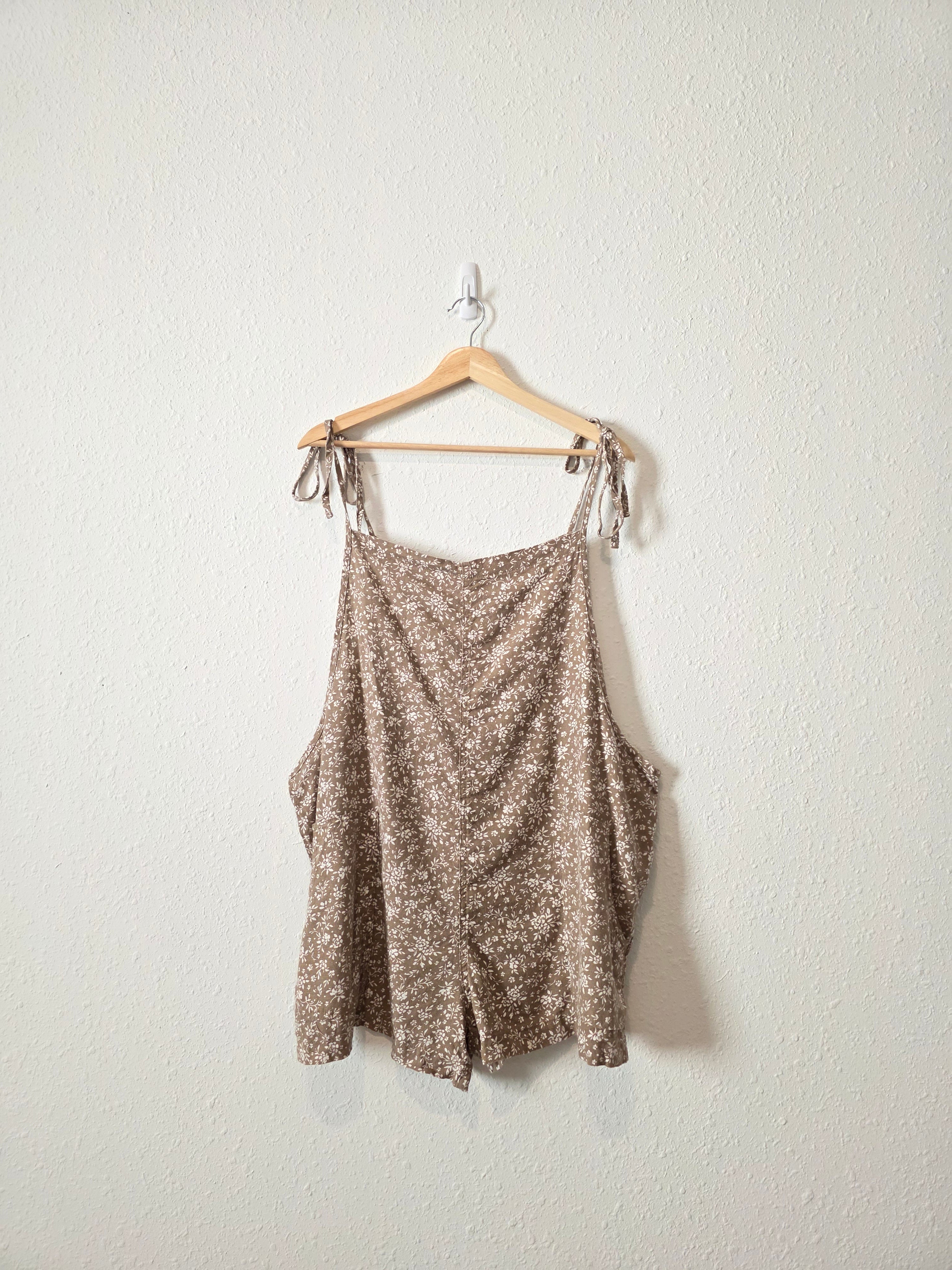 Linen Blend Floral Romper (1X)
