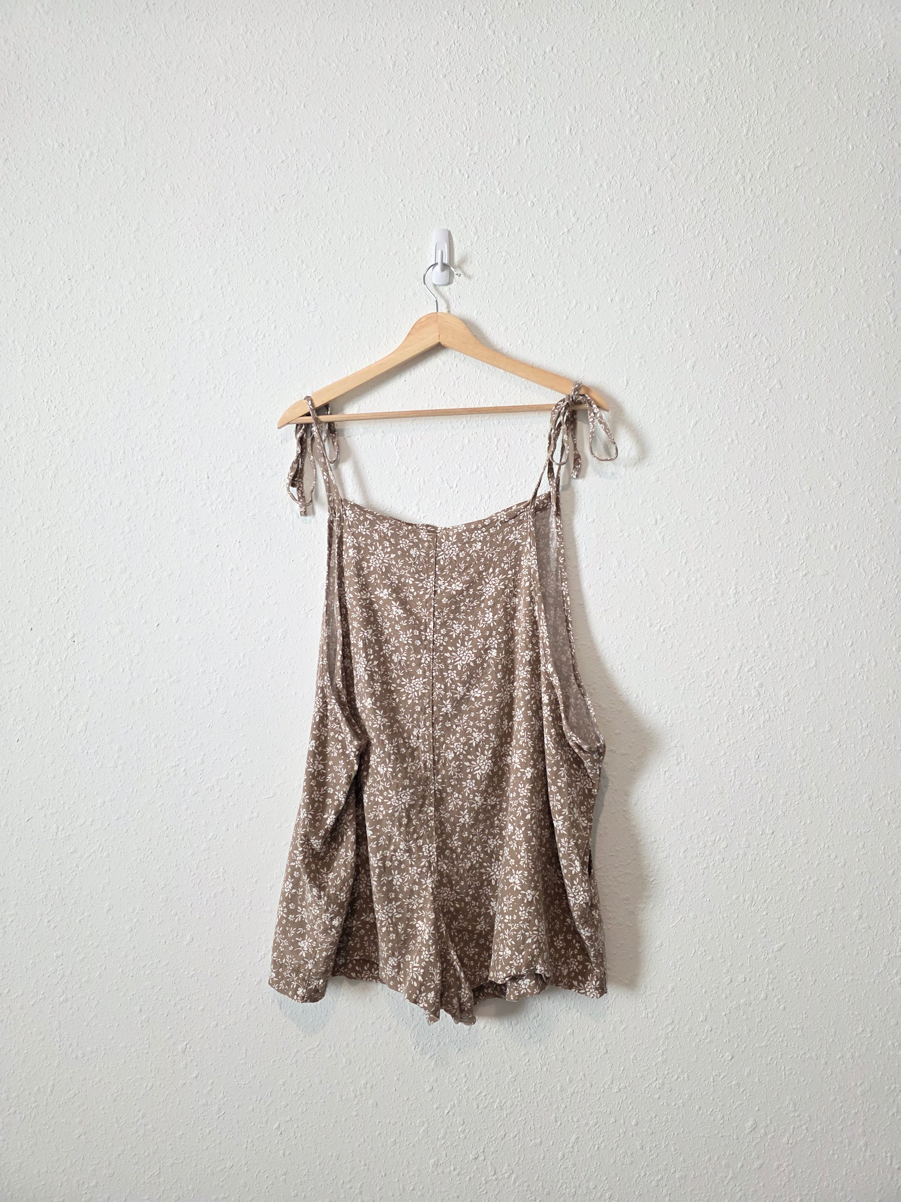 Linen Blend Floral Romper (1X)