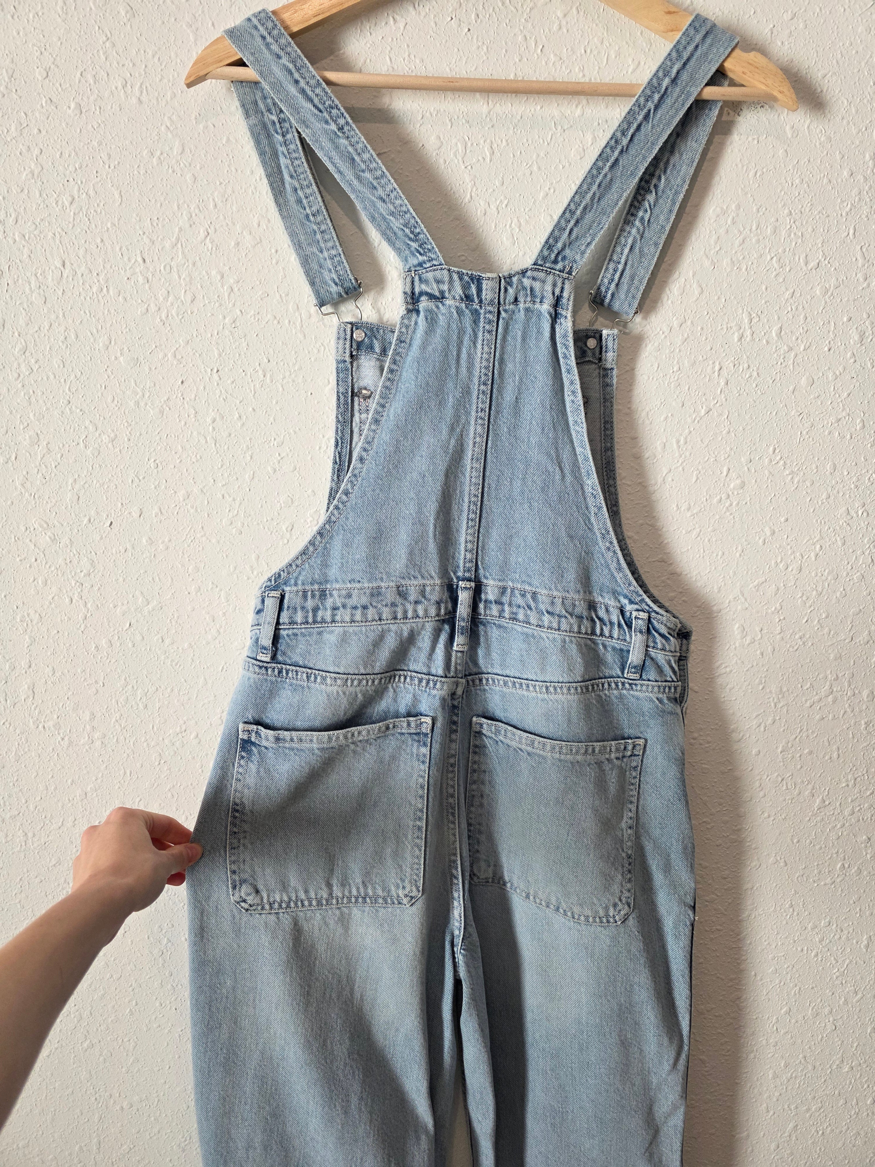 Zara Light Wash Denim Overalls (S)