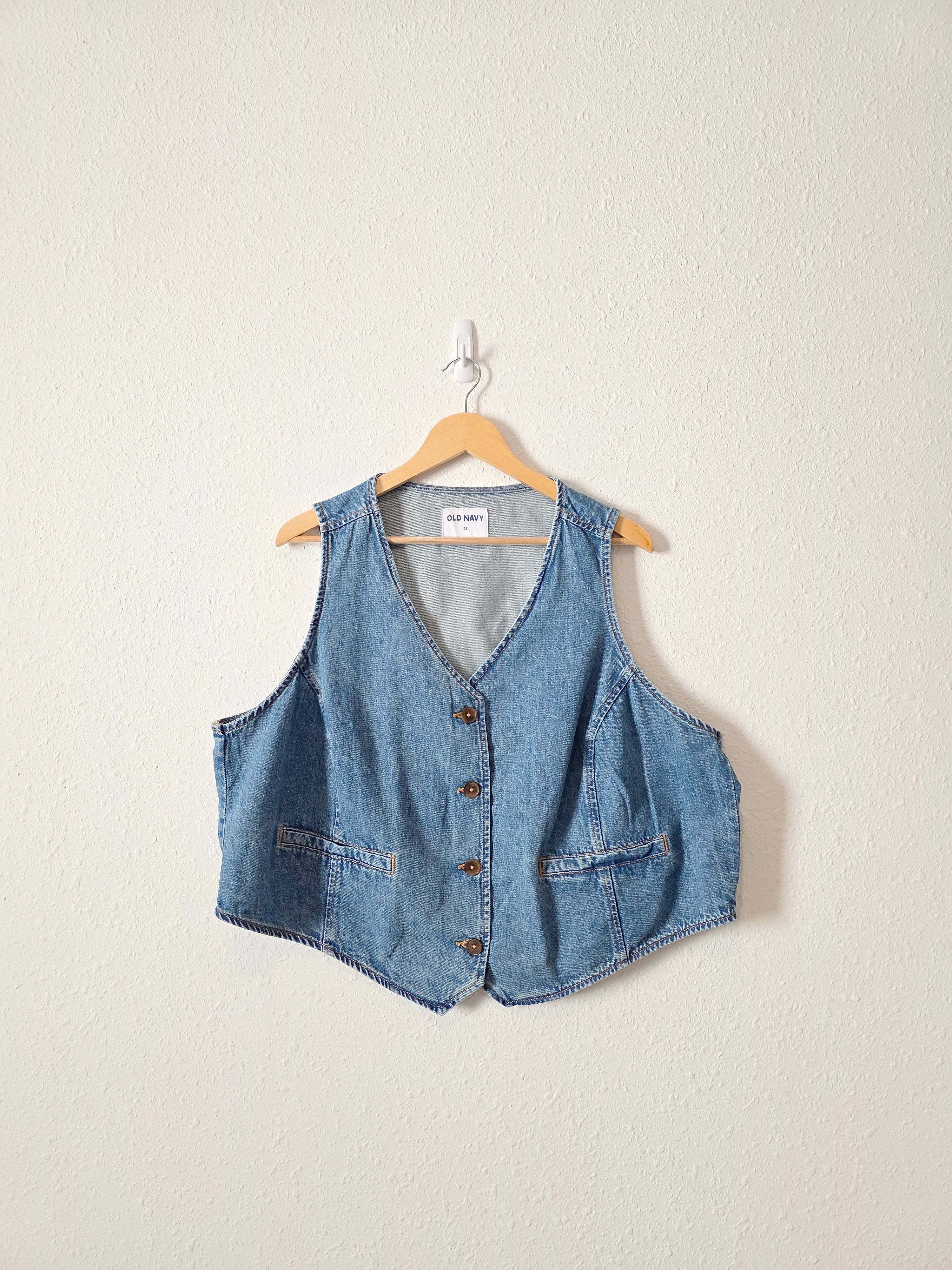 NEW Cropped Denim Vest (2X)