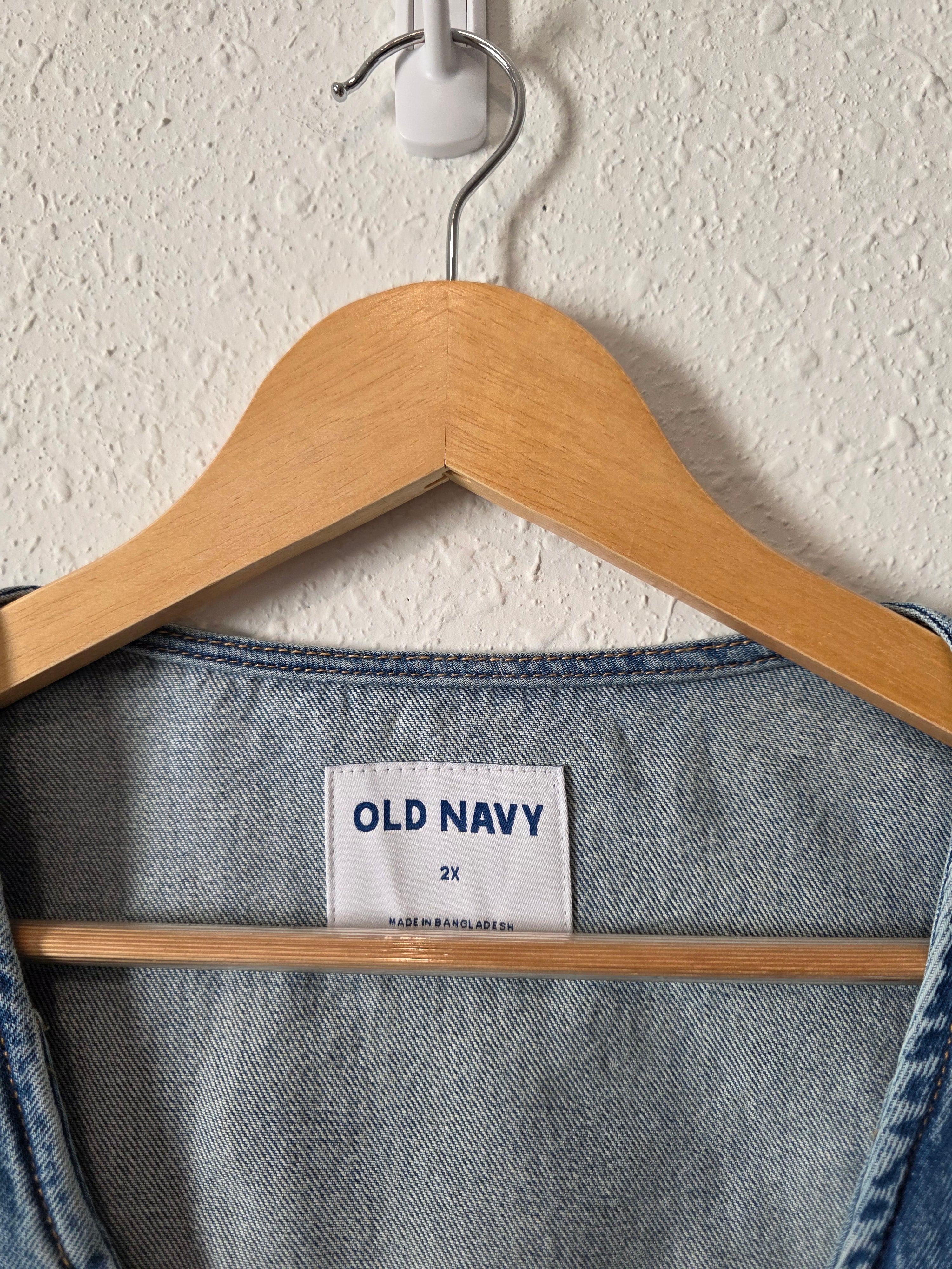 NEW Cropped Denim Vest (2X)